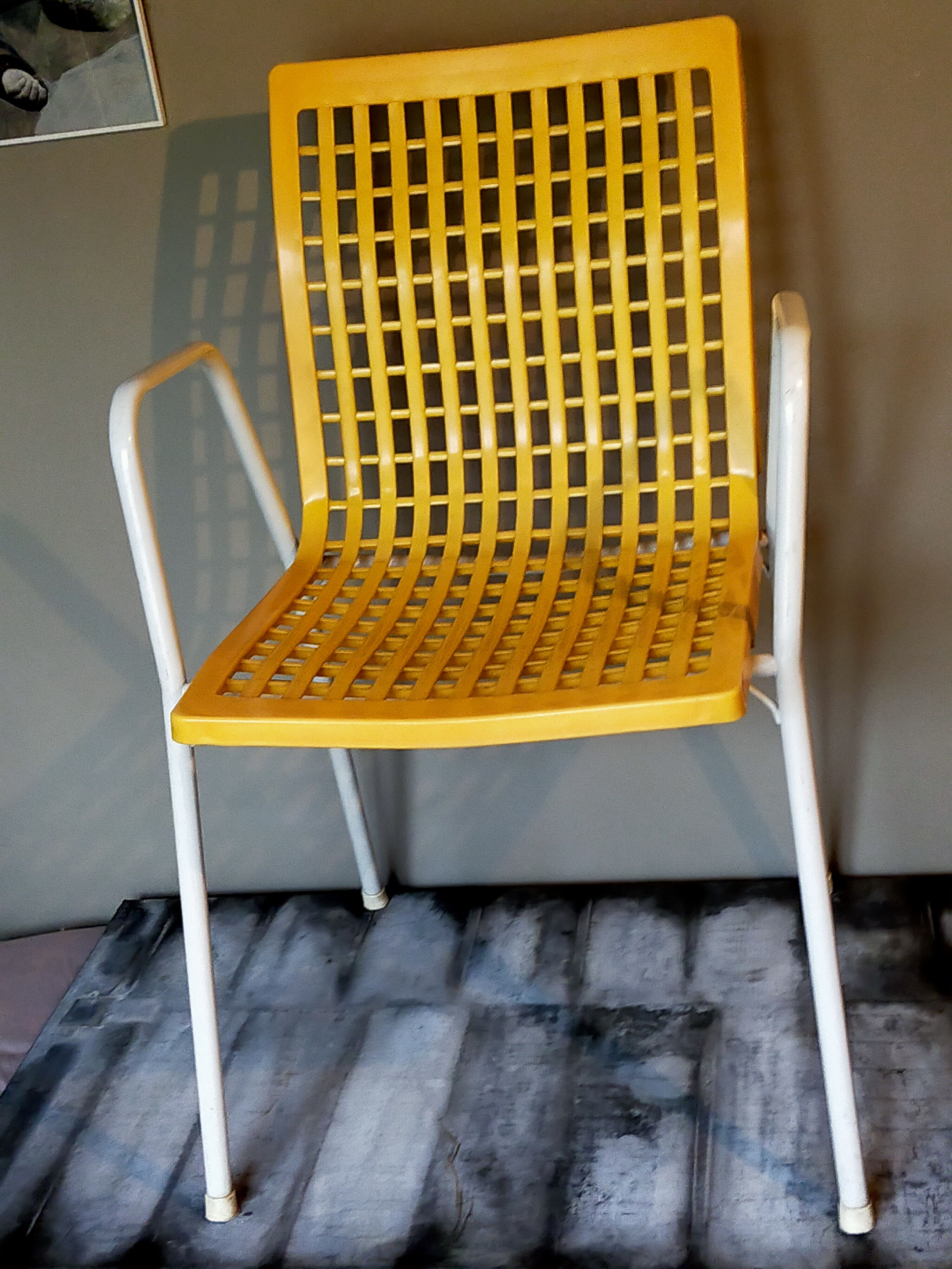 Chaise design vintage Grosfillex n°2070