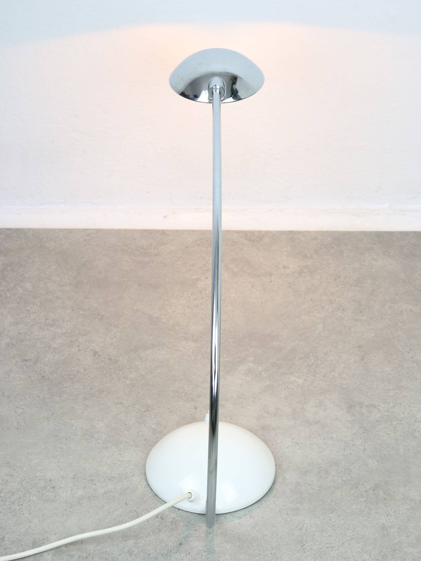Vintage arc table lamp in white and chrome from meblo, 1980s