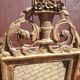 Miroir ancien en bois sculpté et doré