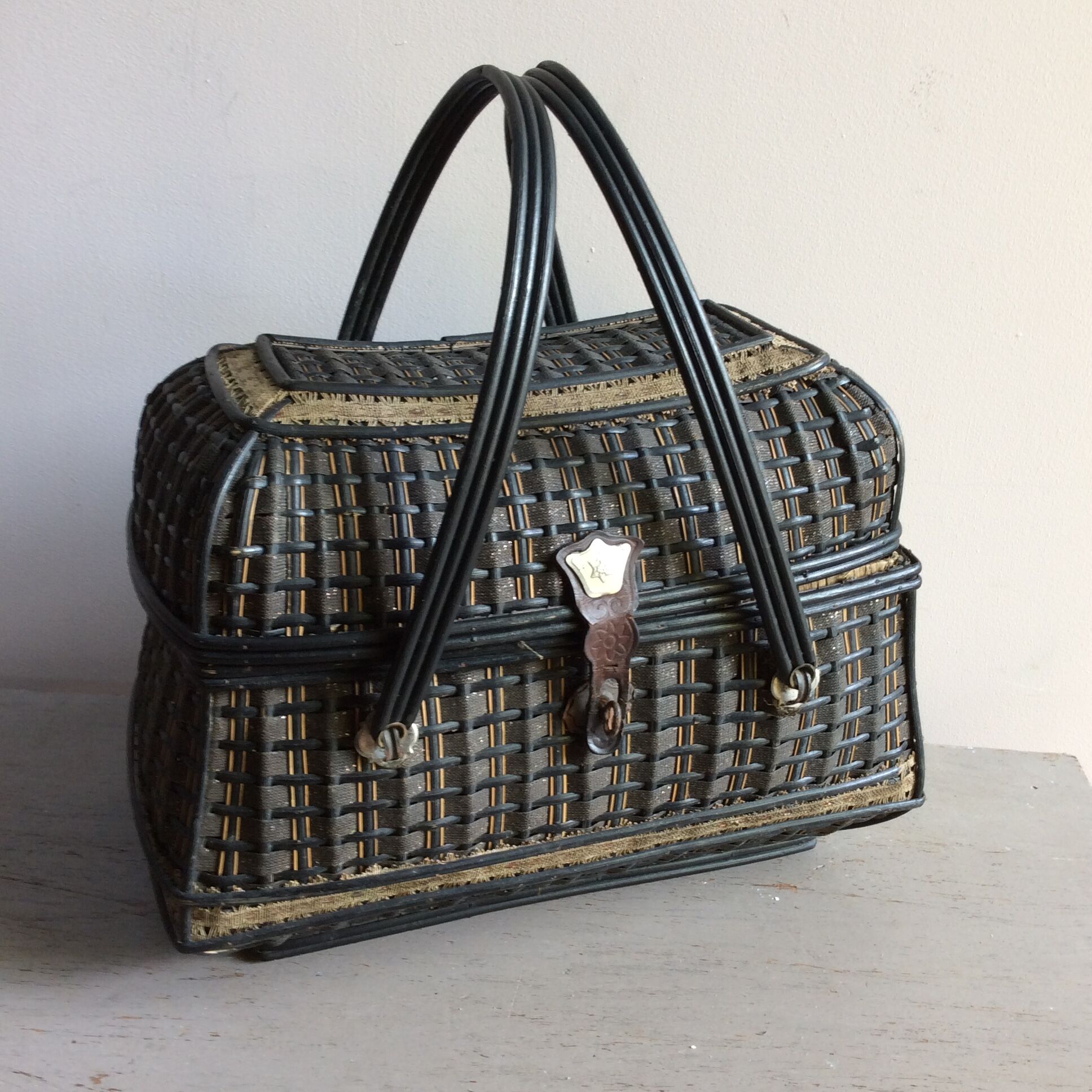 Old Bressan basket in blackened rattan