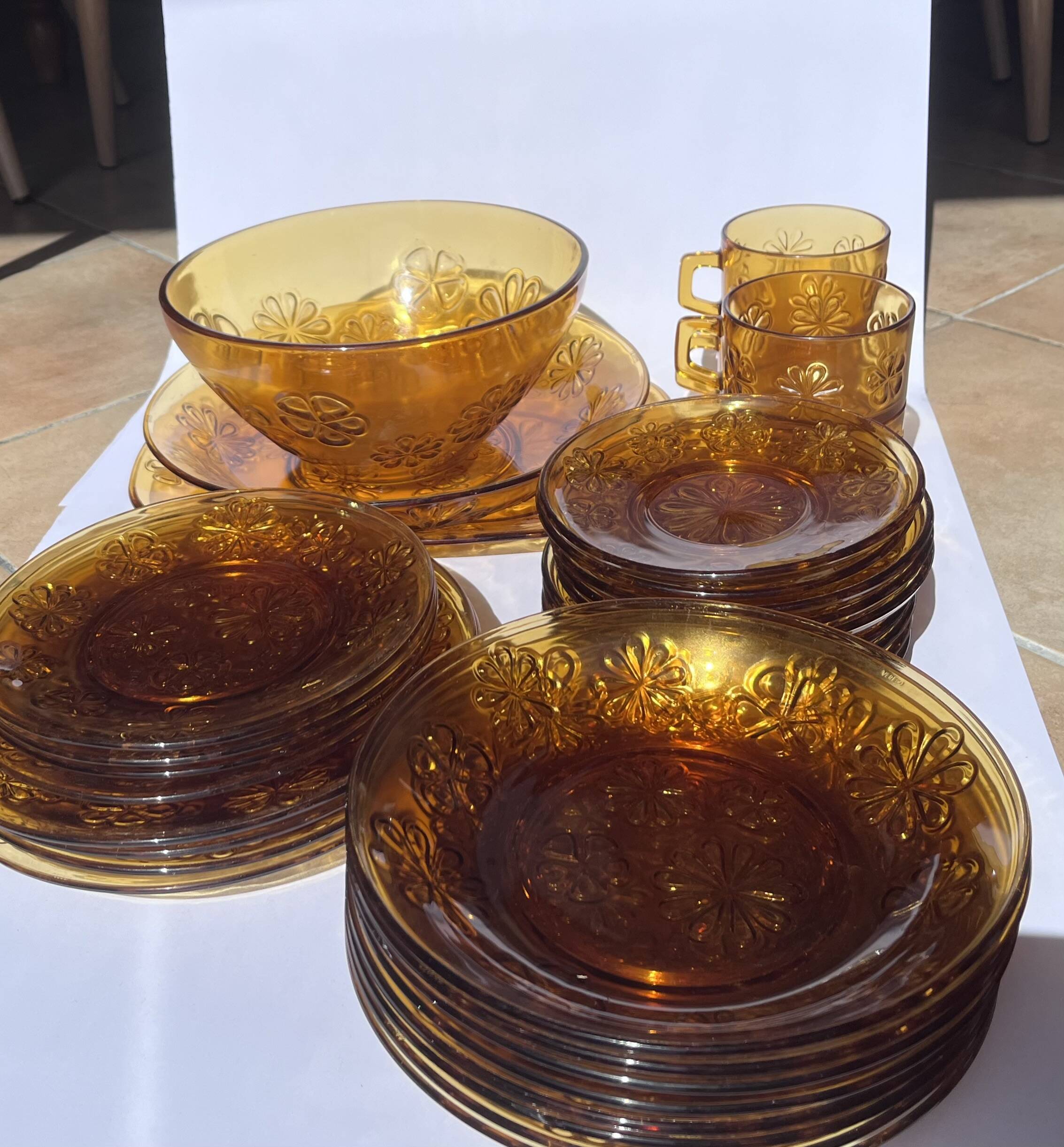 Vereco tableware (Daisy model) smoked glass