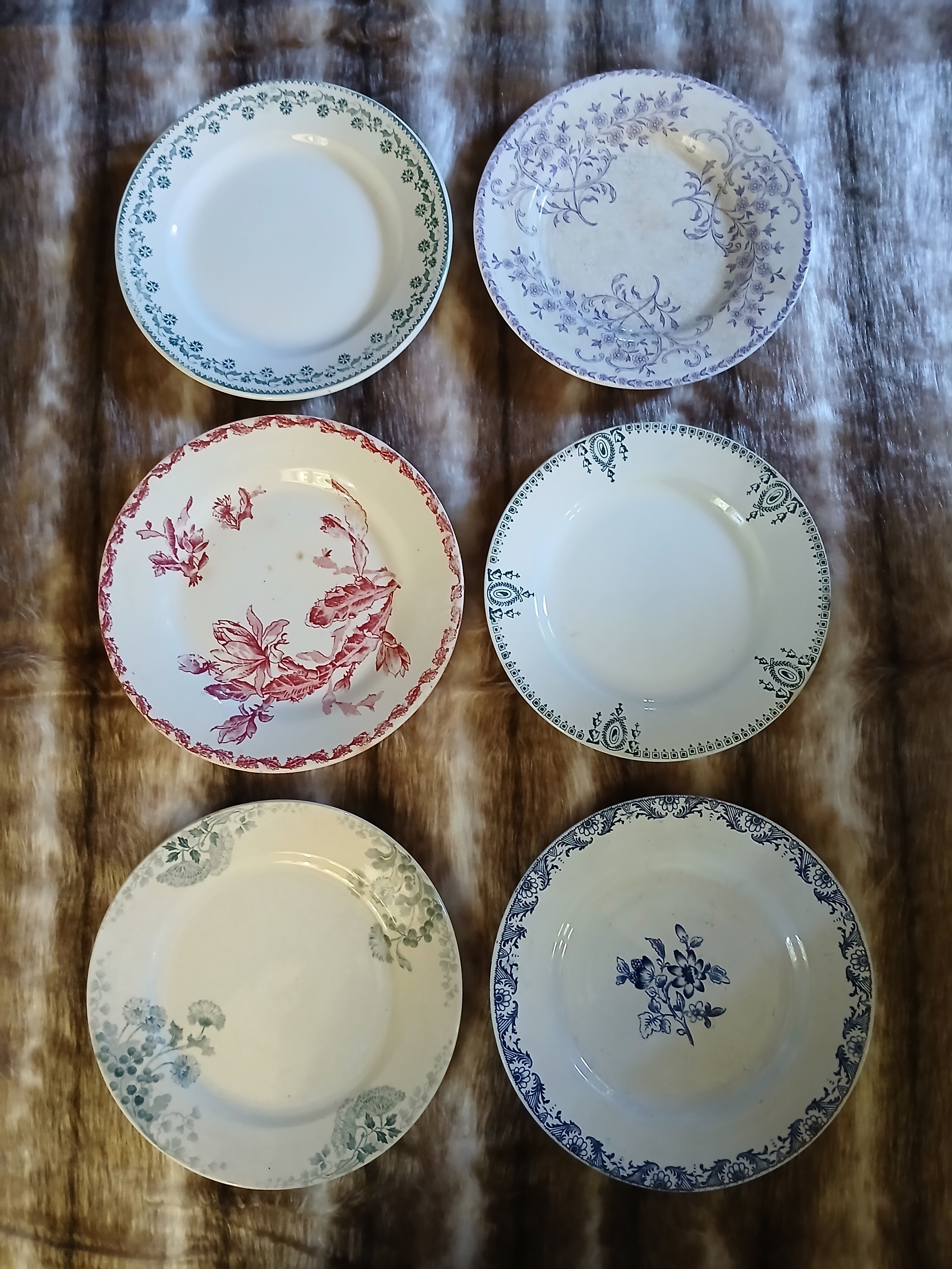 6 antique flat plates in ironstone