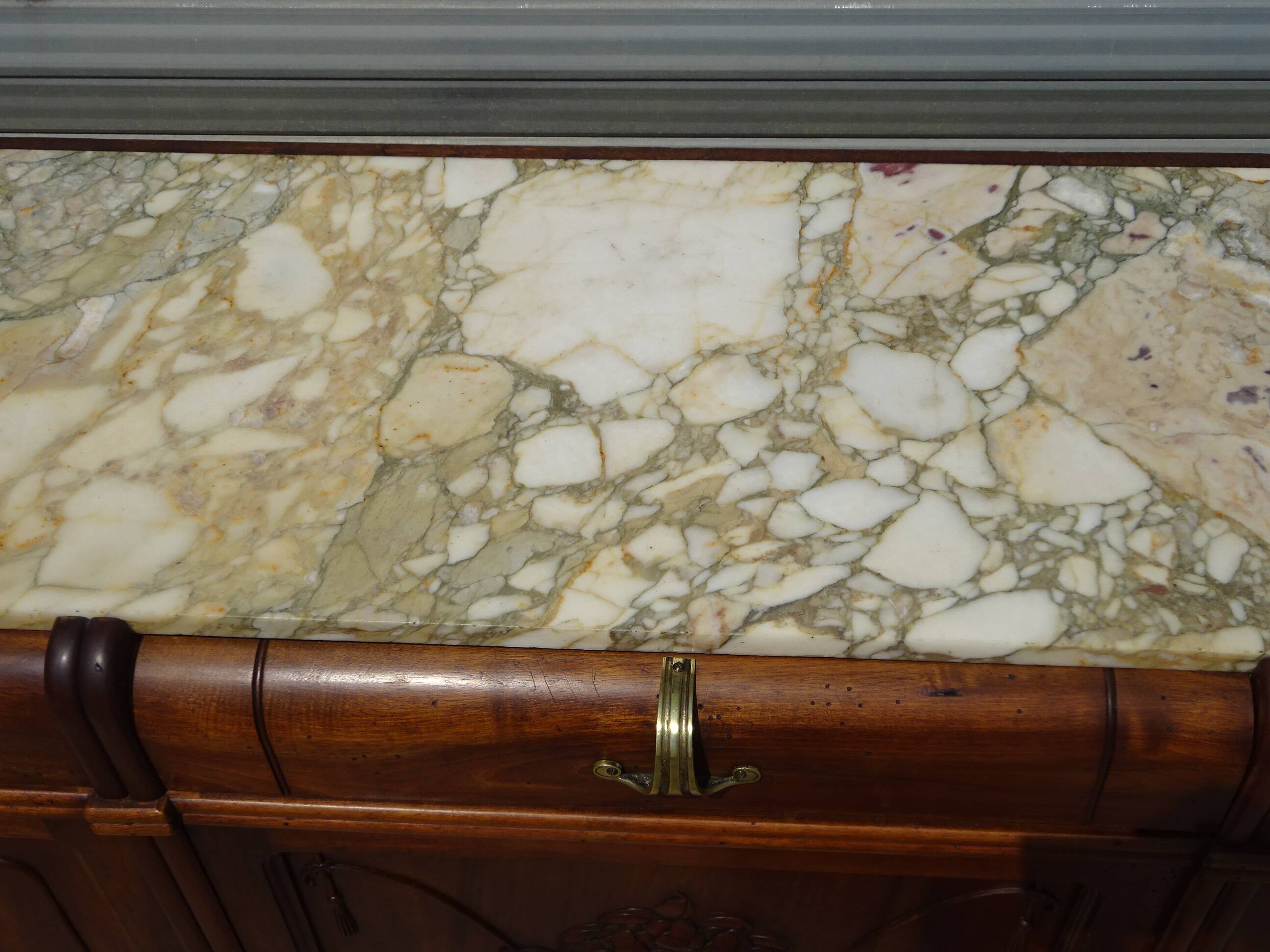 Art Deco sideboard in walnut with a marble top