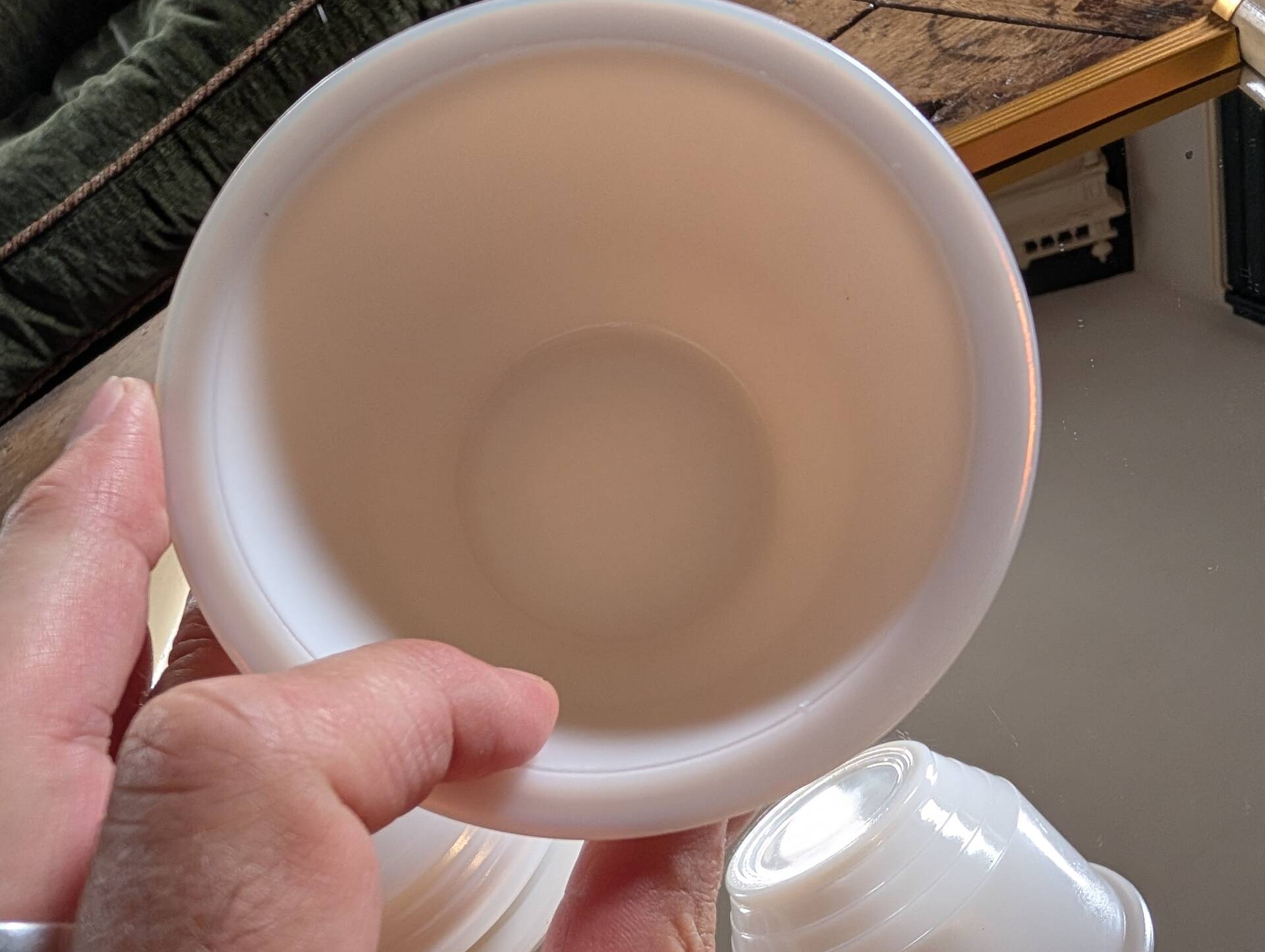 Sugar bowl in white opaline – 1960s/70s