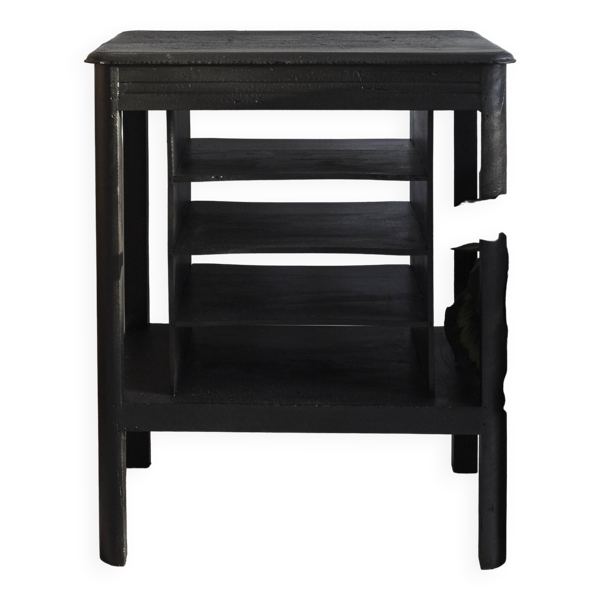 Table d'appoint en bois brûlé - shou-sugi-ban