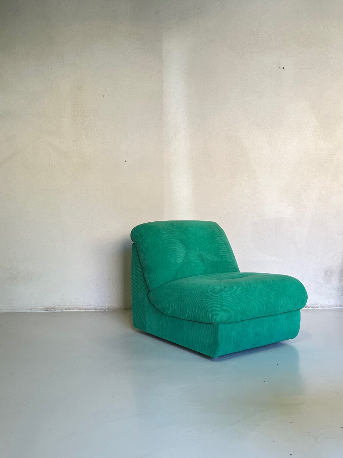 70s velvet armchair Roche Bobois