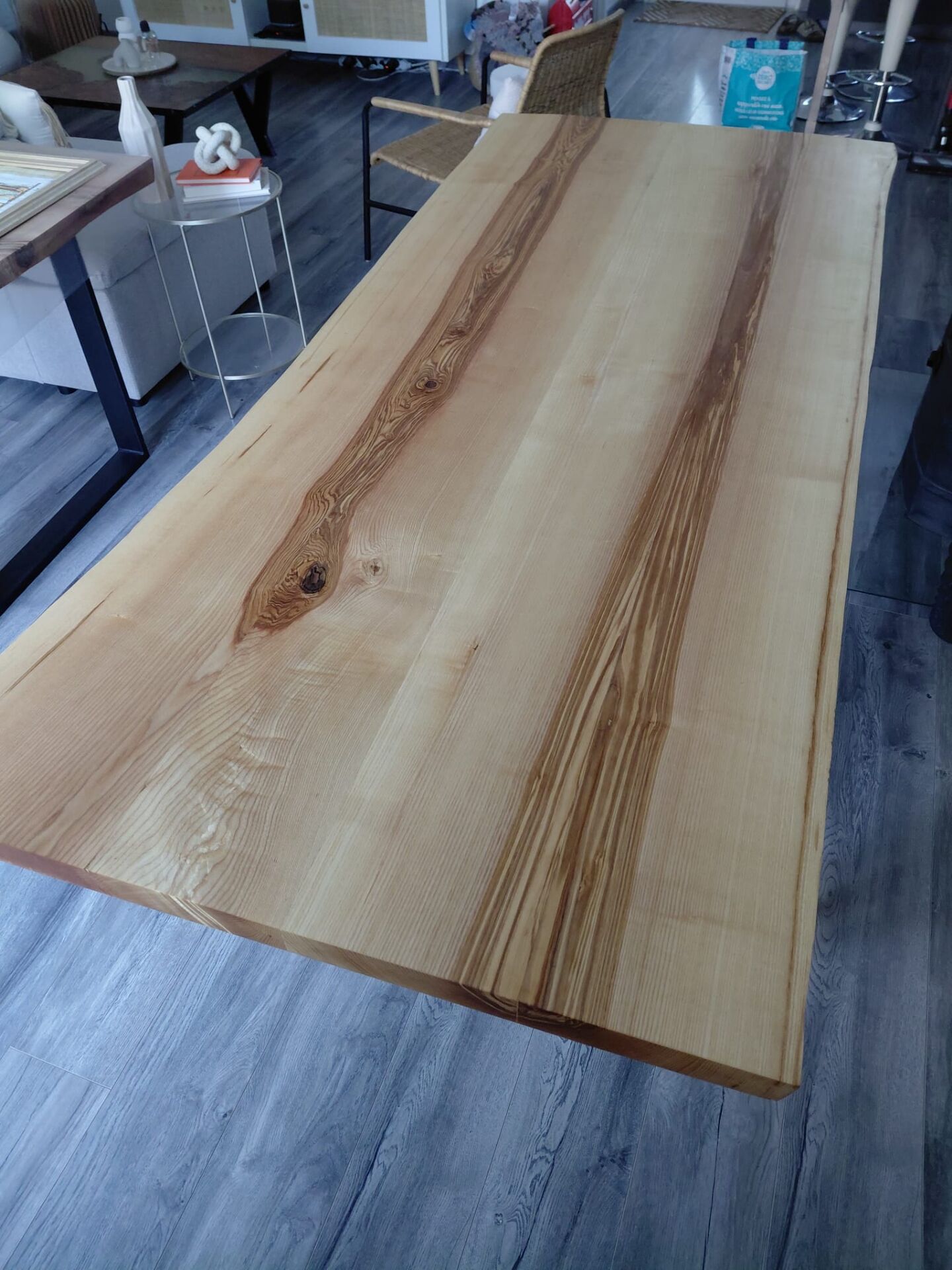 Black metal wood table