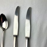 Pair of knives and table spoon silver Deetjen 100