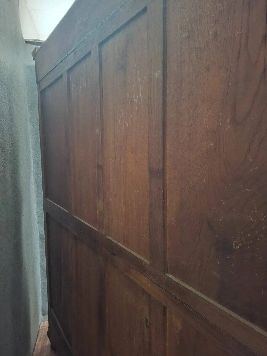 oak library in the Louis XIII style, work from the 19th century