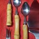 Cake cutlery service