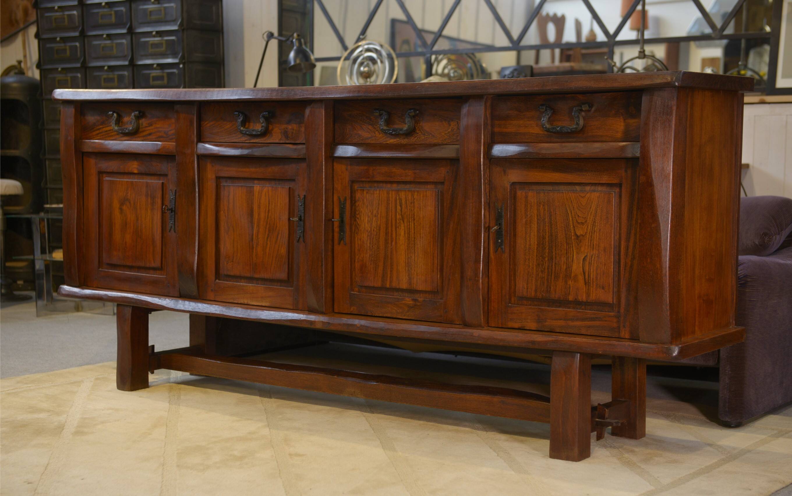Brutalist sideboard in elm by Aranjou 1950s