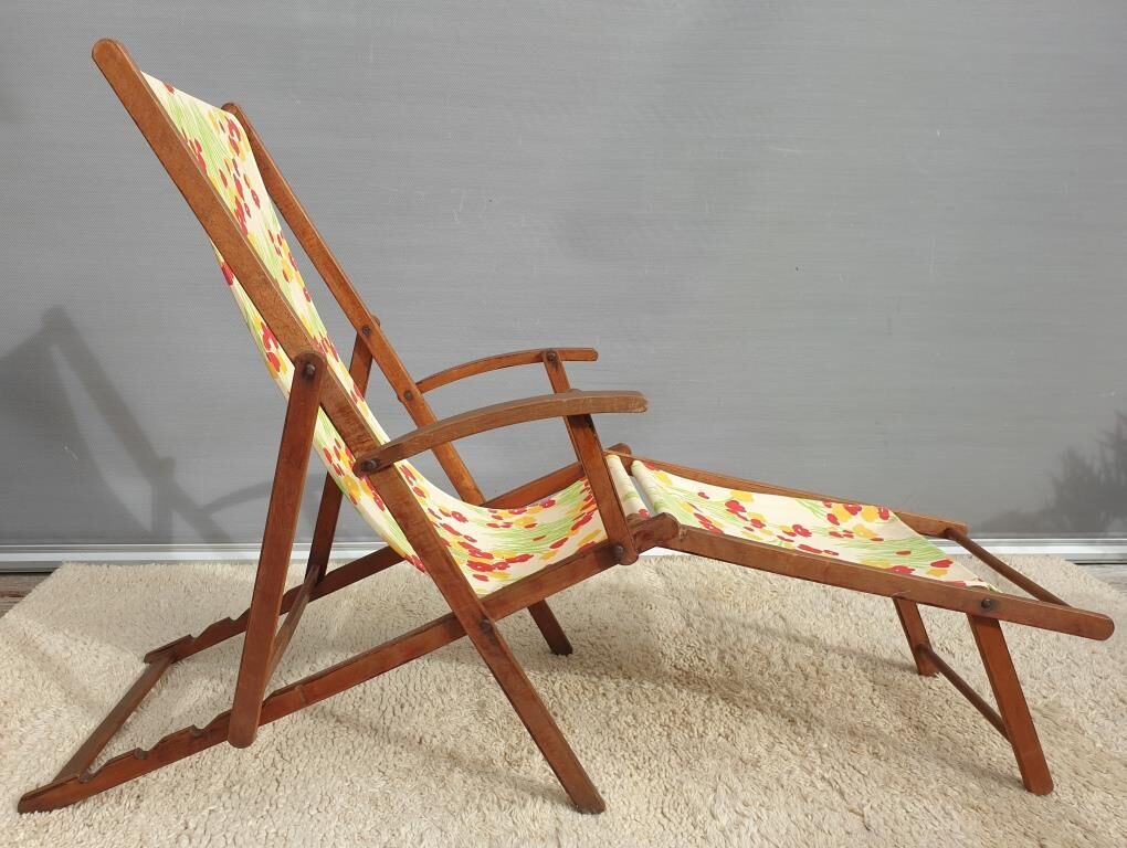 Chilean duo vintage wooden deckchairs with footrest