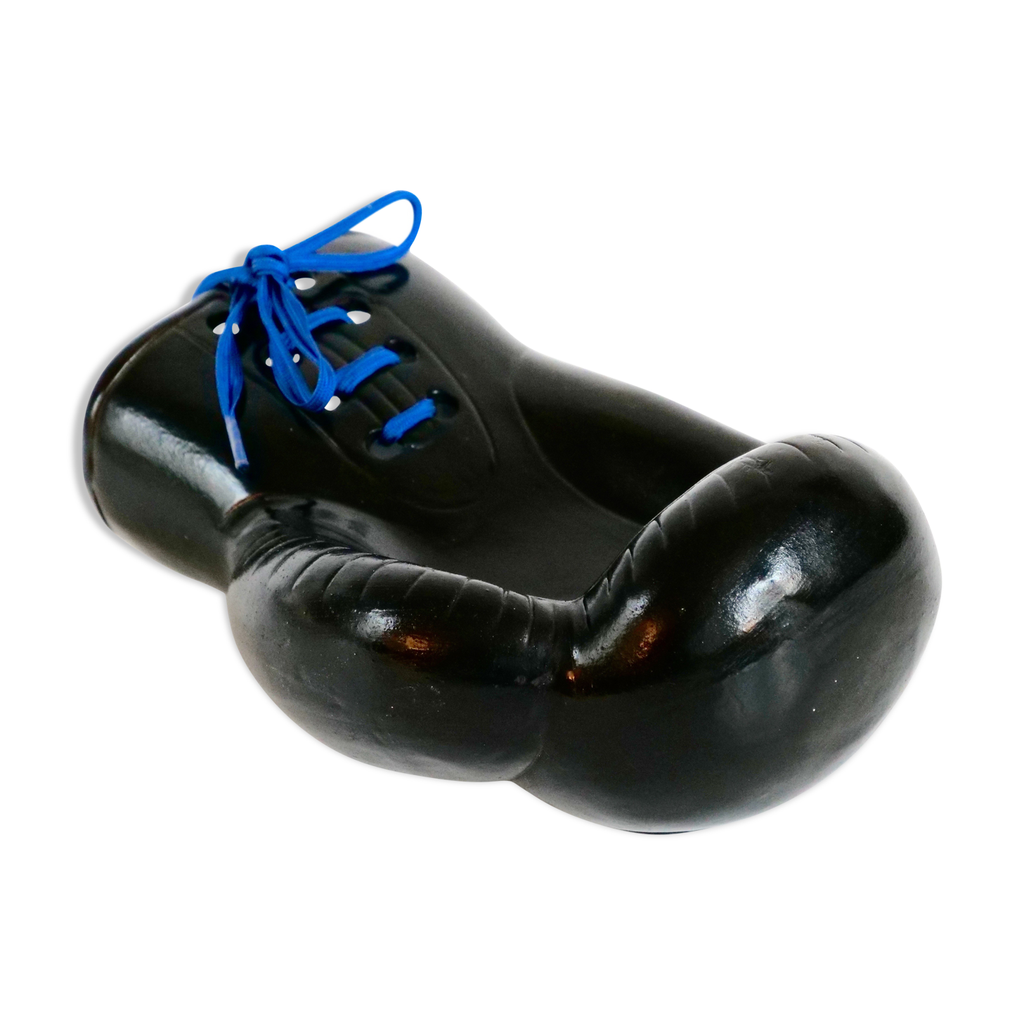 empty pocket boxing glove! Paf!