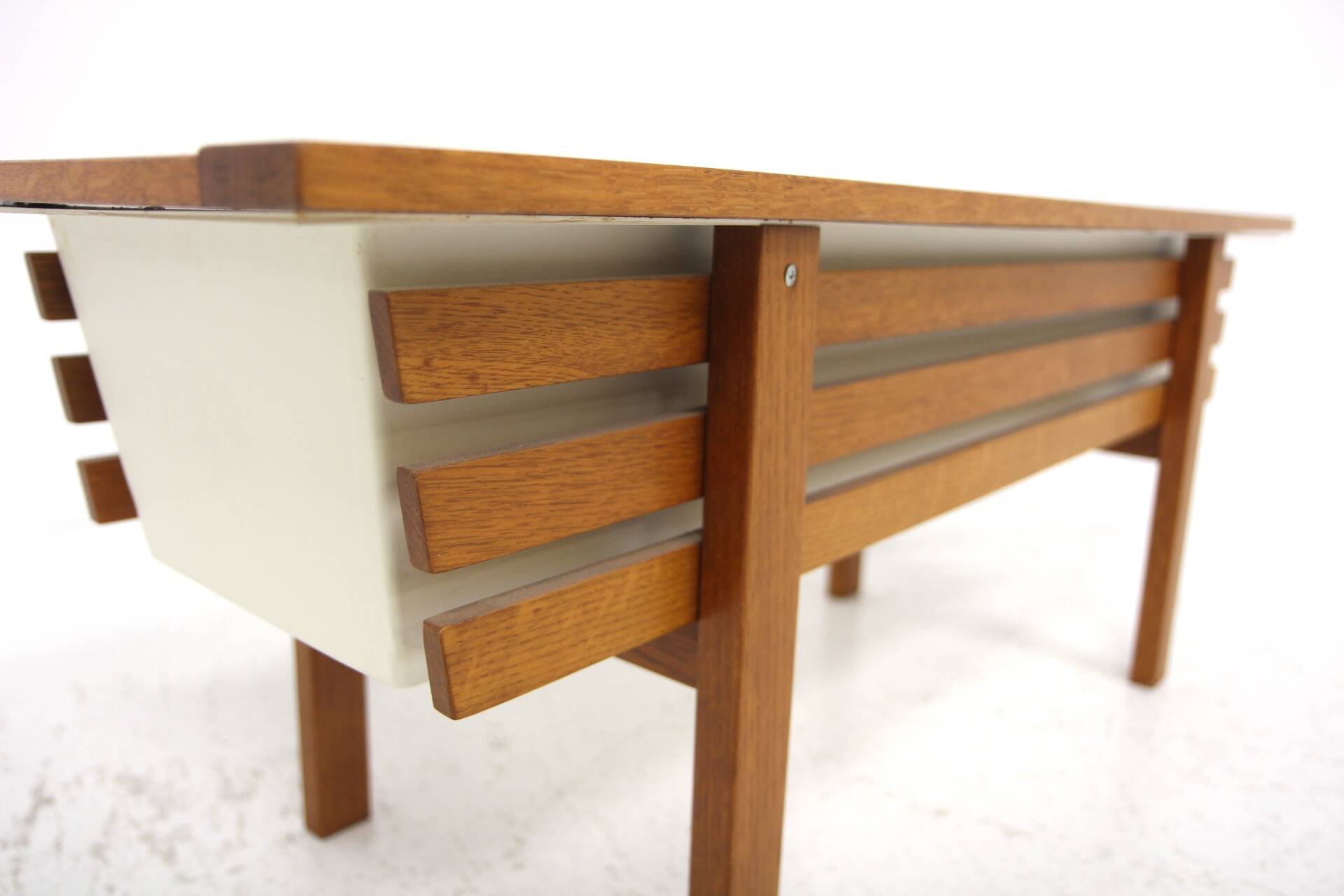 Scandinavian indoor planter in oak, Sweden, 1960