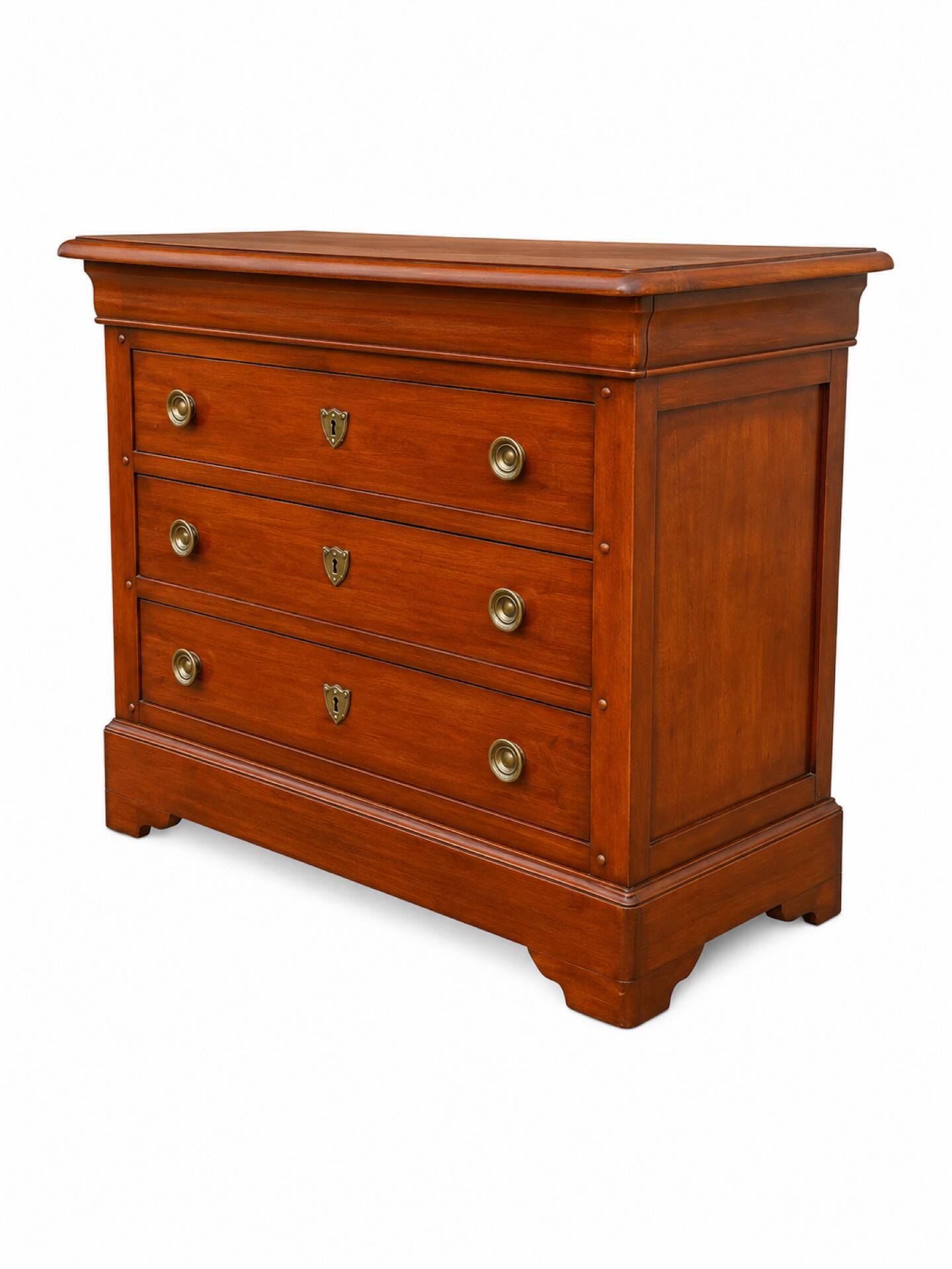 Louis Philippe chest of drawers with 4 drawers and brass.