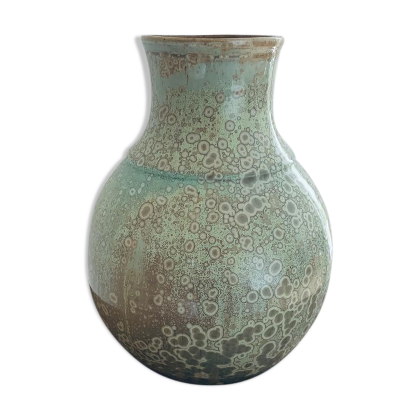 Vase boule émaillé et cristallisé signé