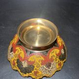 Empty pocket in gold metal