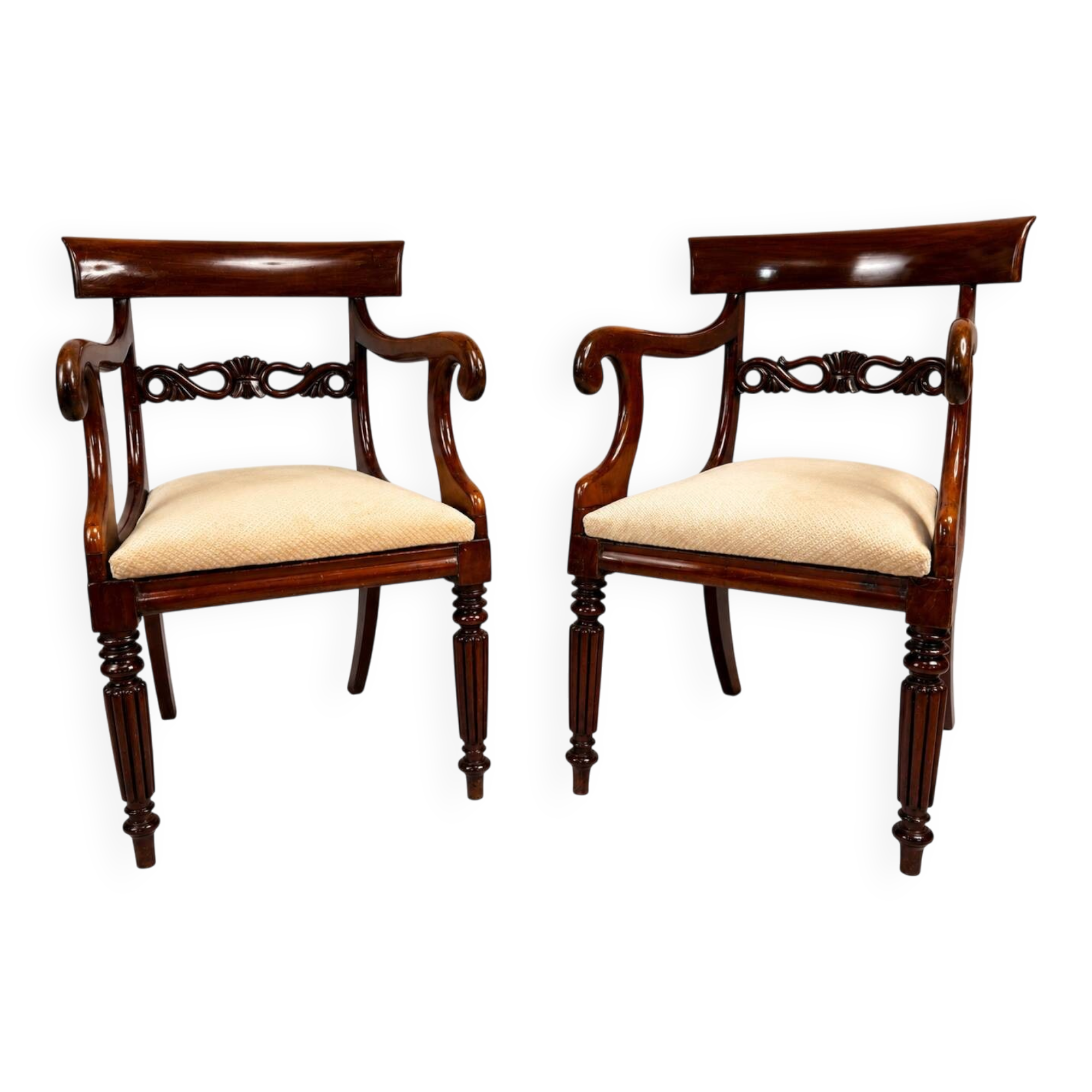 Pair of English mahogany armchairs from the 19th century – Regency style