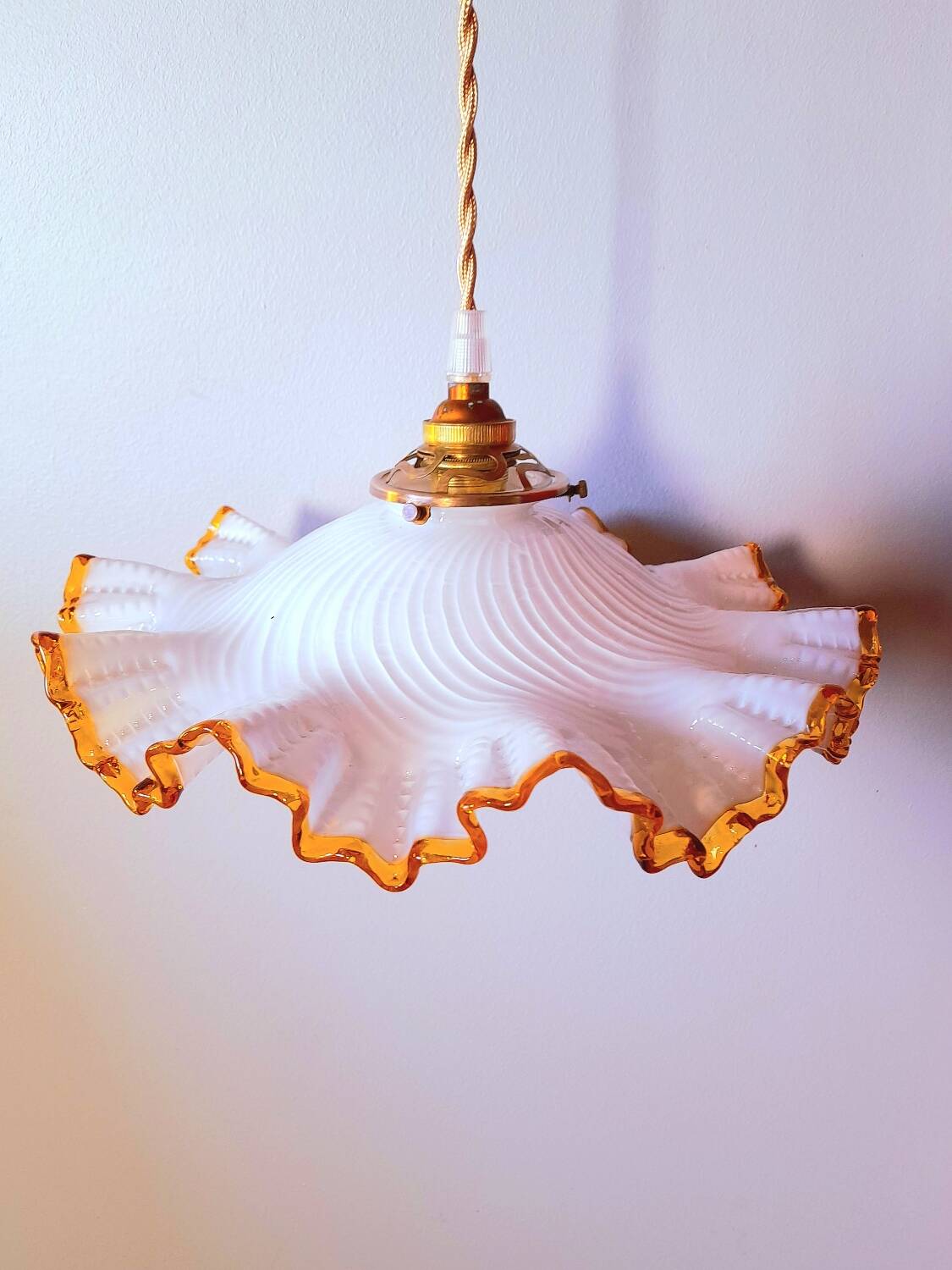 Pleated opaline suspension from 1940