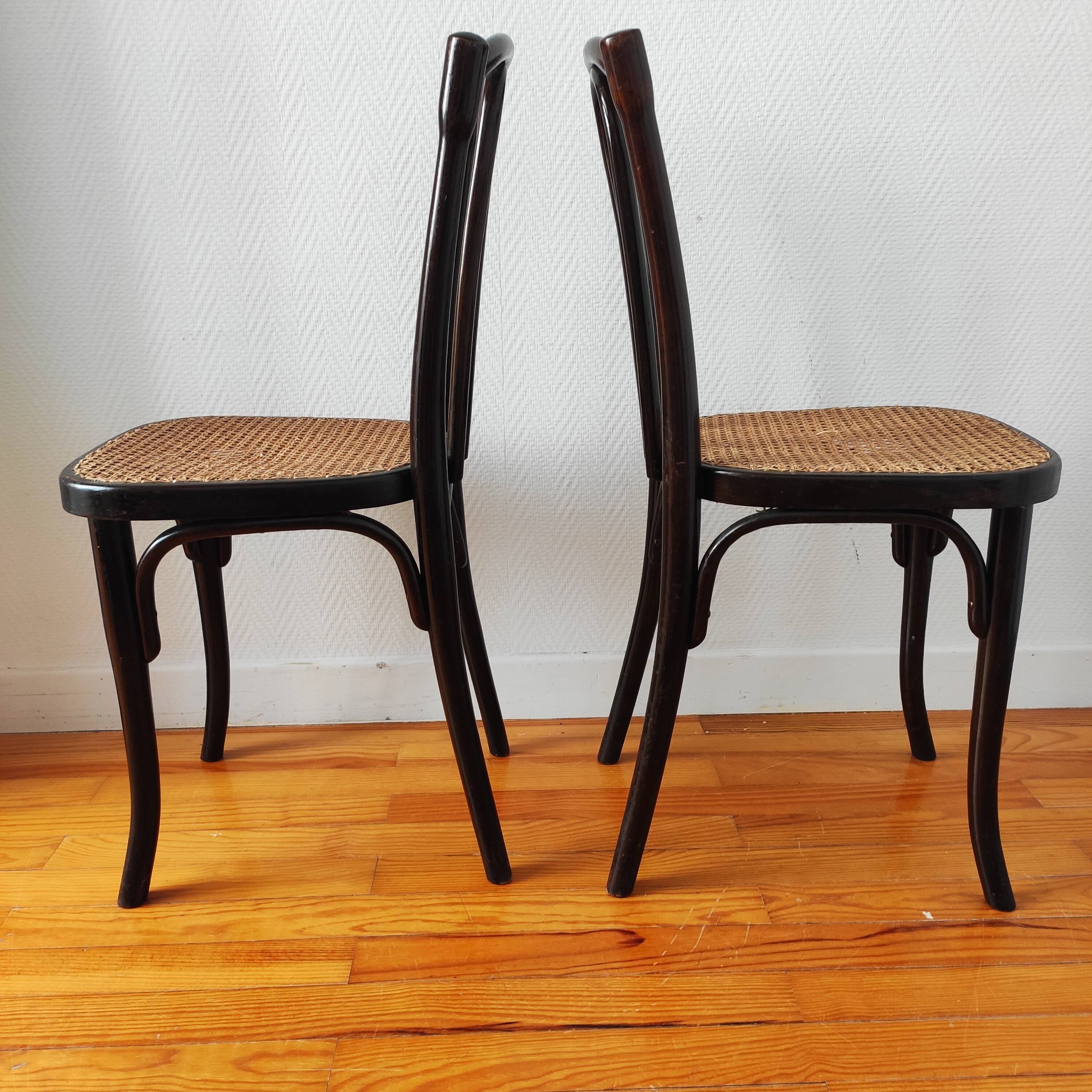Paire de chaises bistrot Thonet N°56