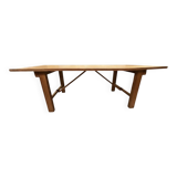 Old work table in elm