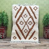 Traditional handmade pure wool Berber rug size 150/250 cm.