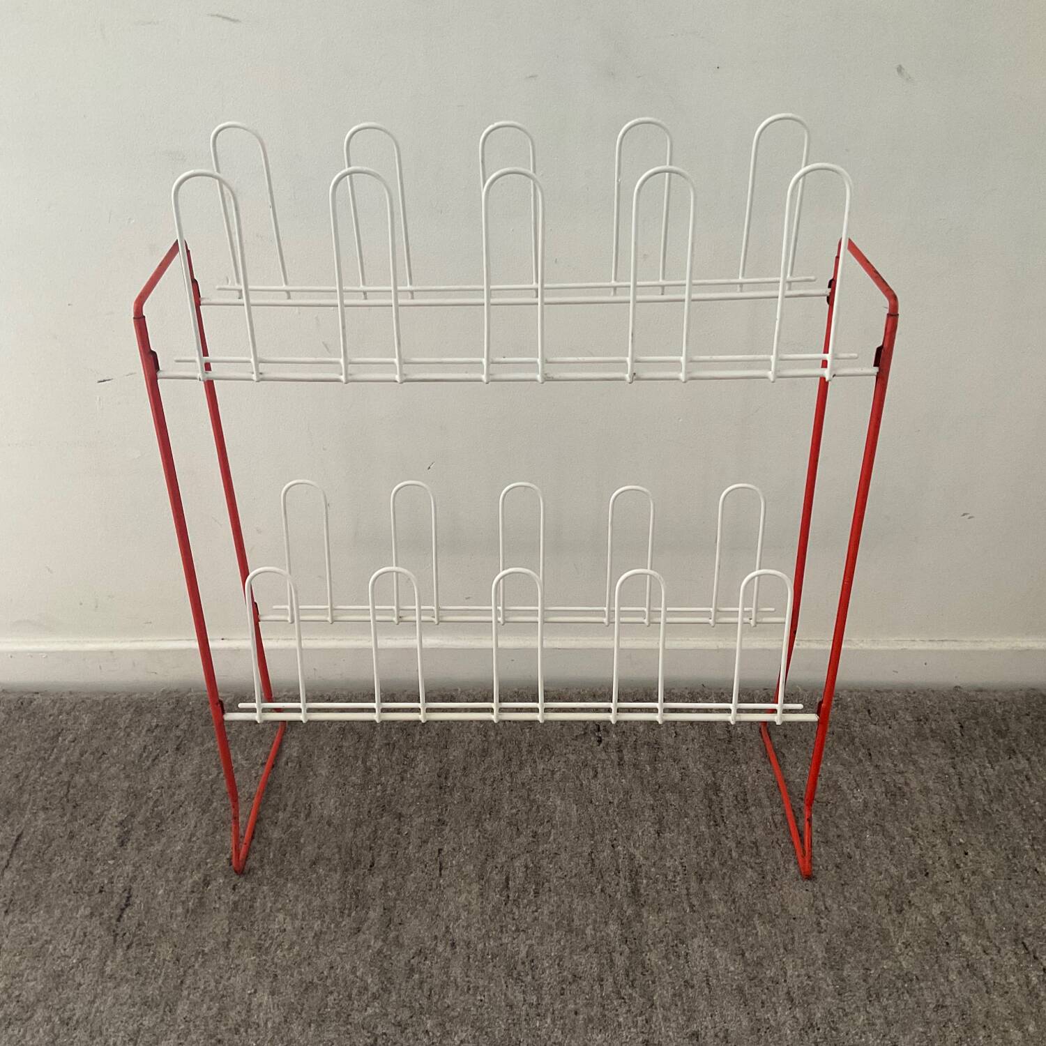 Vintage shoe rack from the 70s