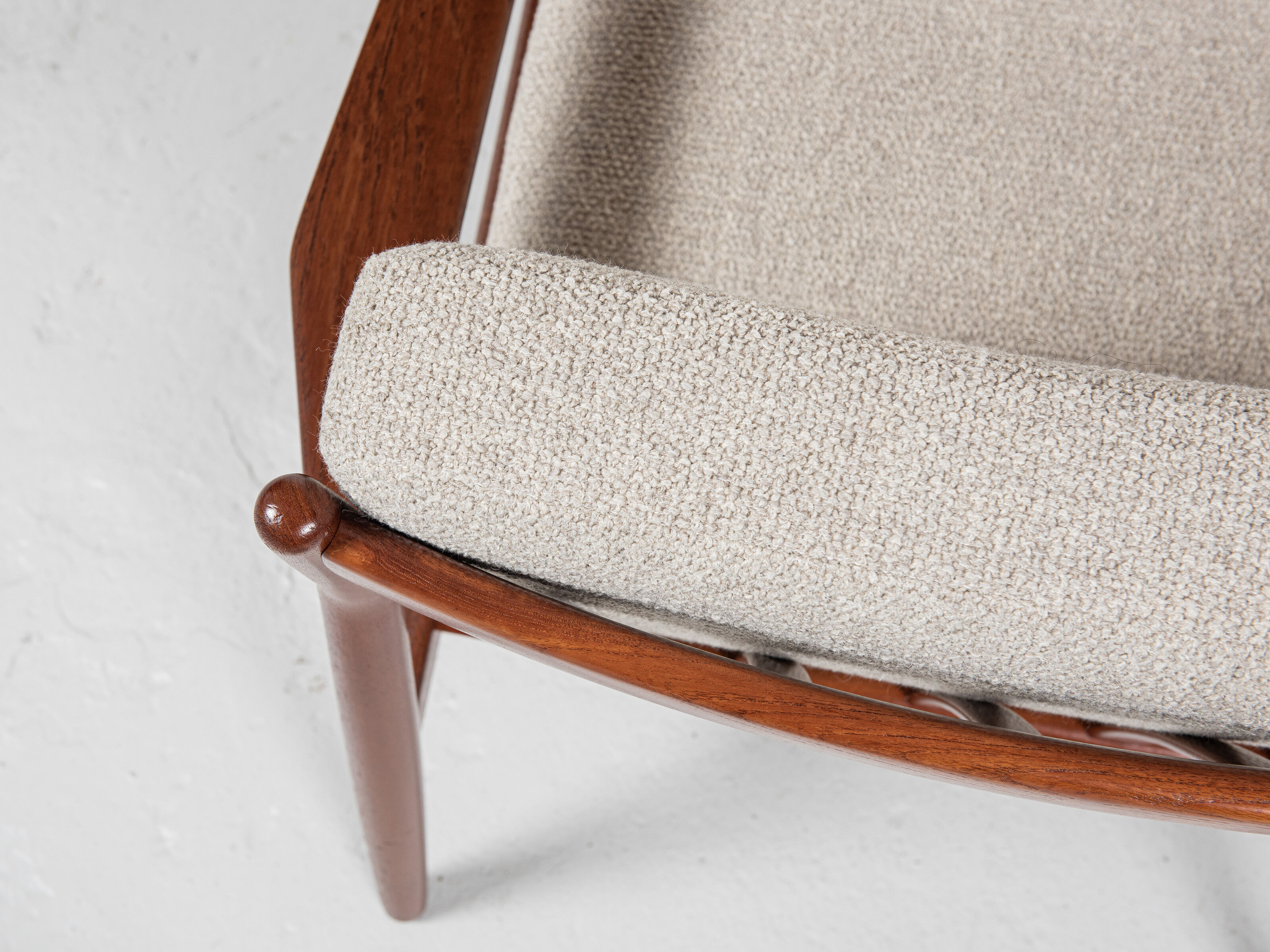 2-seater sofa design Sven Age Eriksen published by Glostrup 1960s.