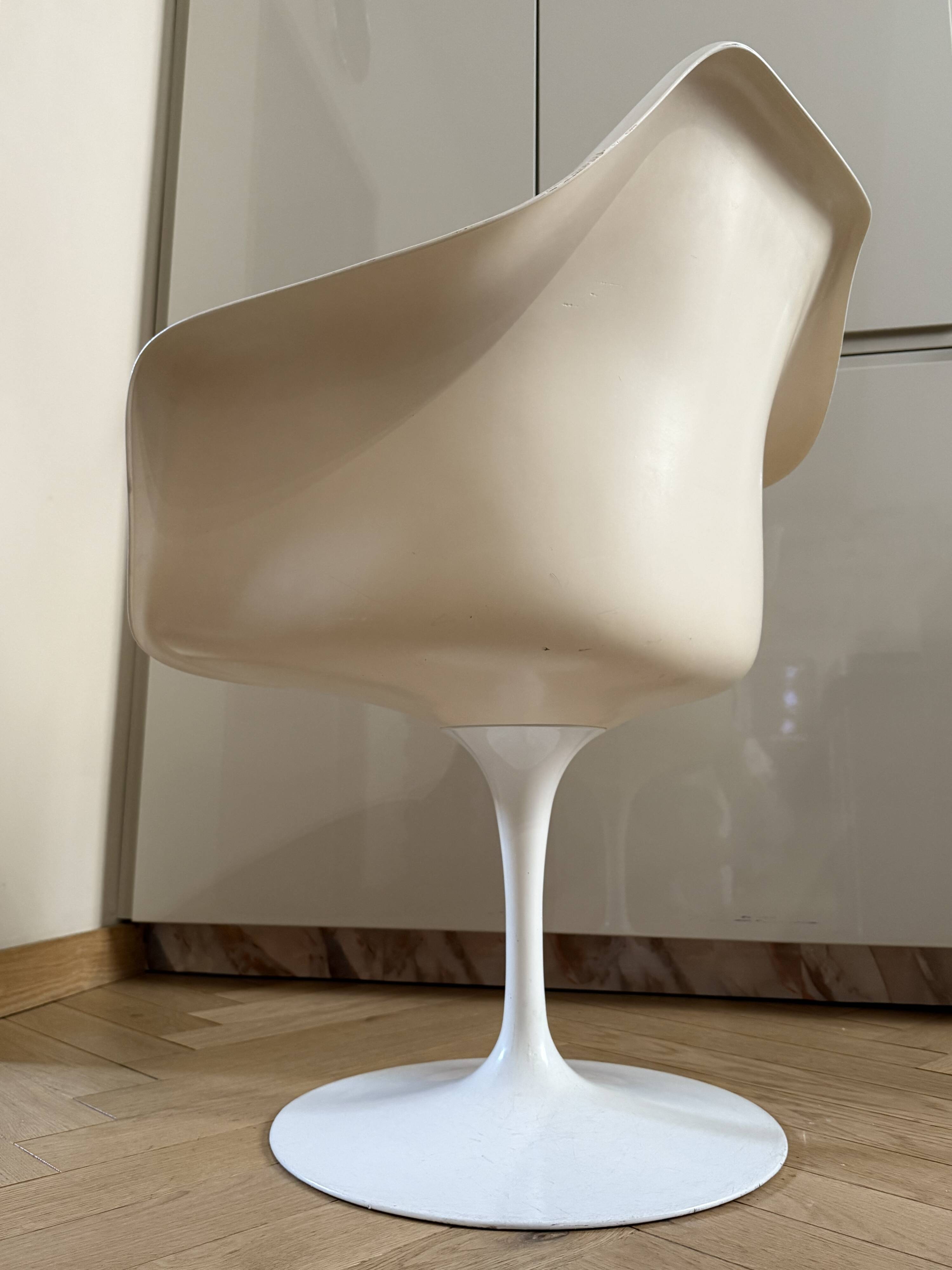 Knoll Tulip Chair