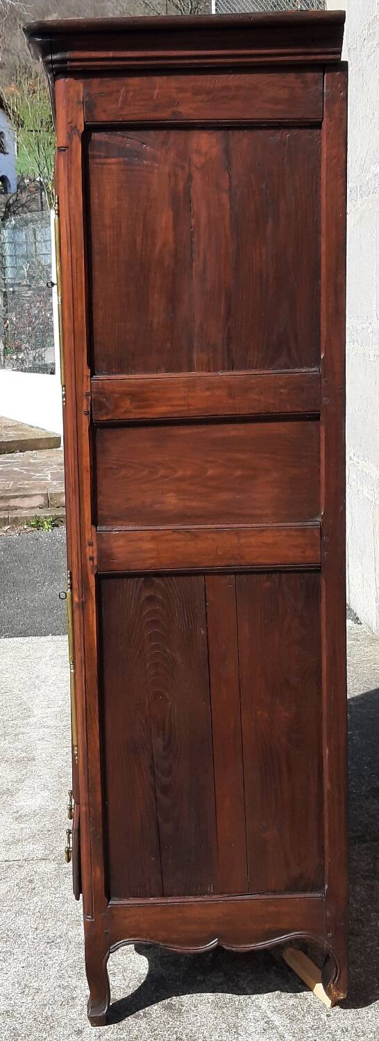 "Gendarme Hat" wardrobe, Louis XV.
