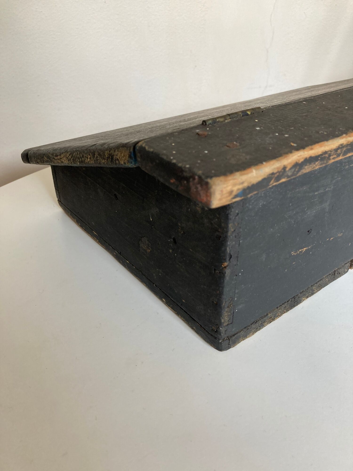 19th farm storage box in washed wooden popular arts