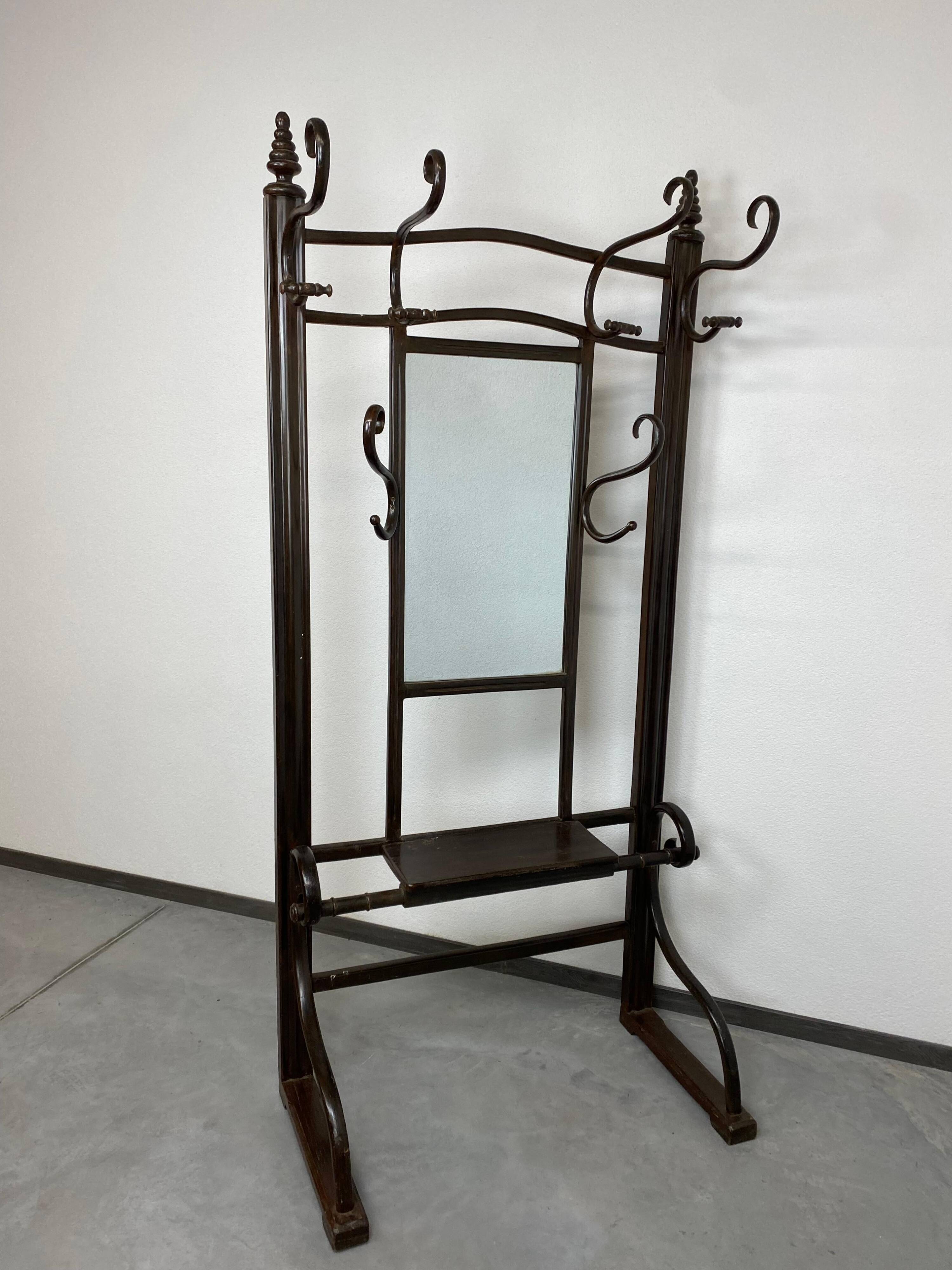 Curved wooden coat rack no. 1082 by J&J Kohn