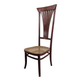 Nursing chair Thonet – Icon of bent wood and Viennese design