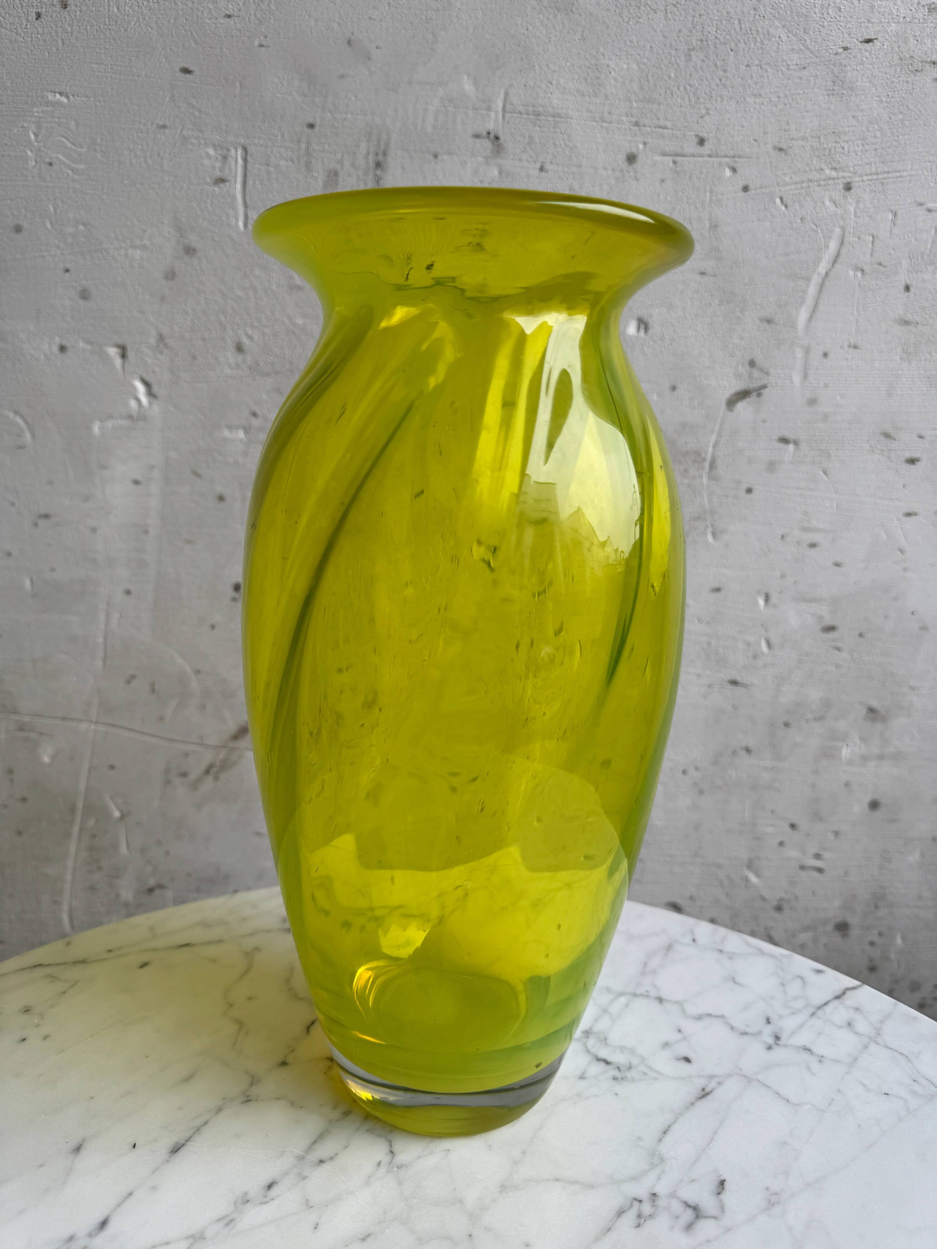 Lime Green Hand-Blown Uranium Glass Swirl Vase — 30 cm, Flared Rim, Art Glass