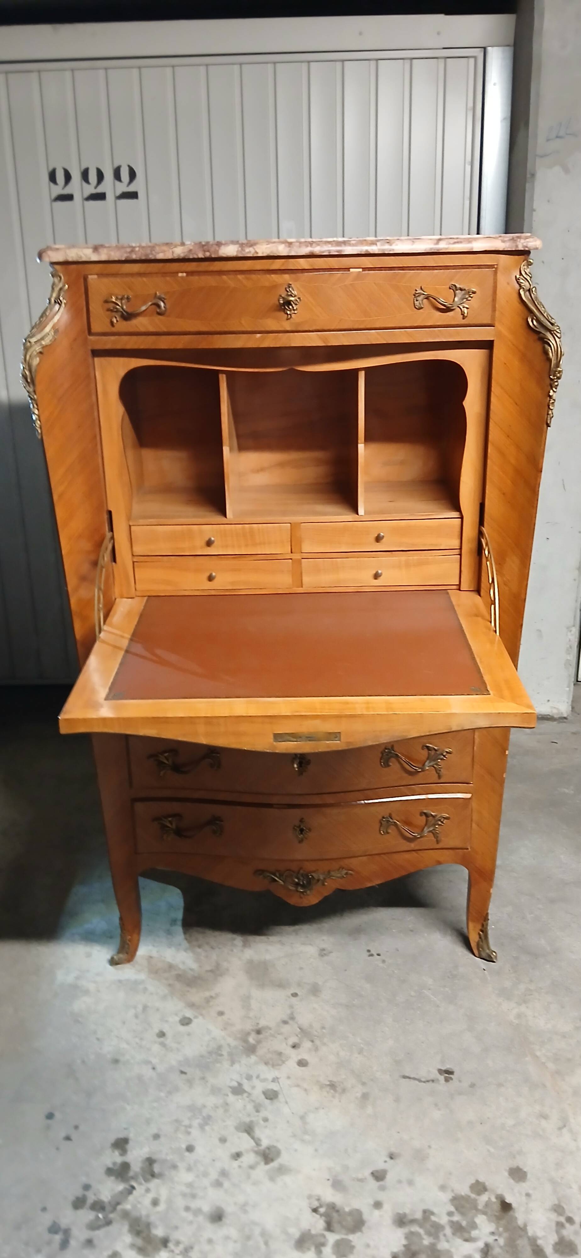 Rosewood secretary desk with floral decoration and marble top