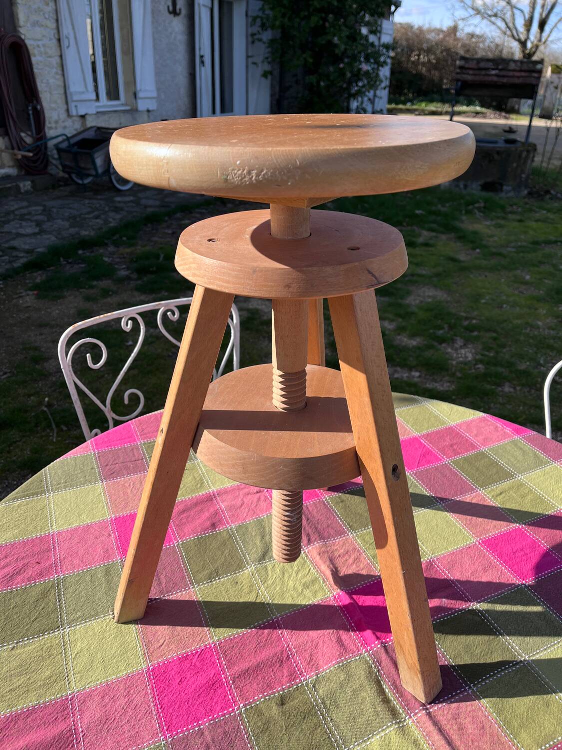 Painter's screw stool