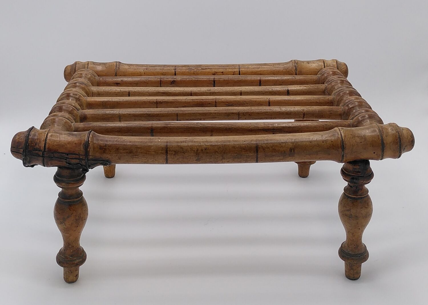 Bamboo imitation footrest