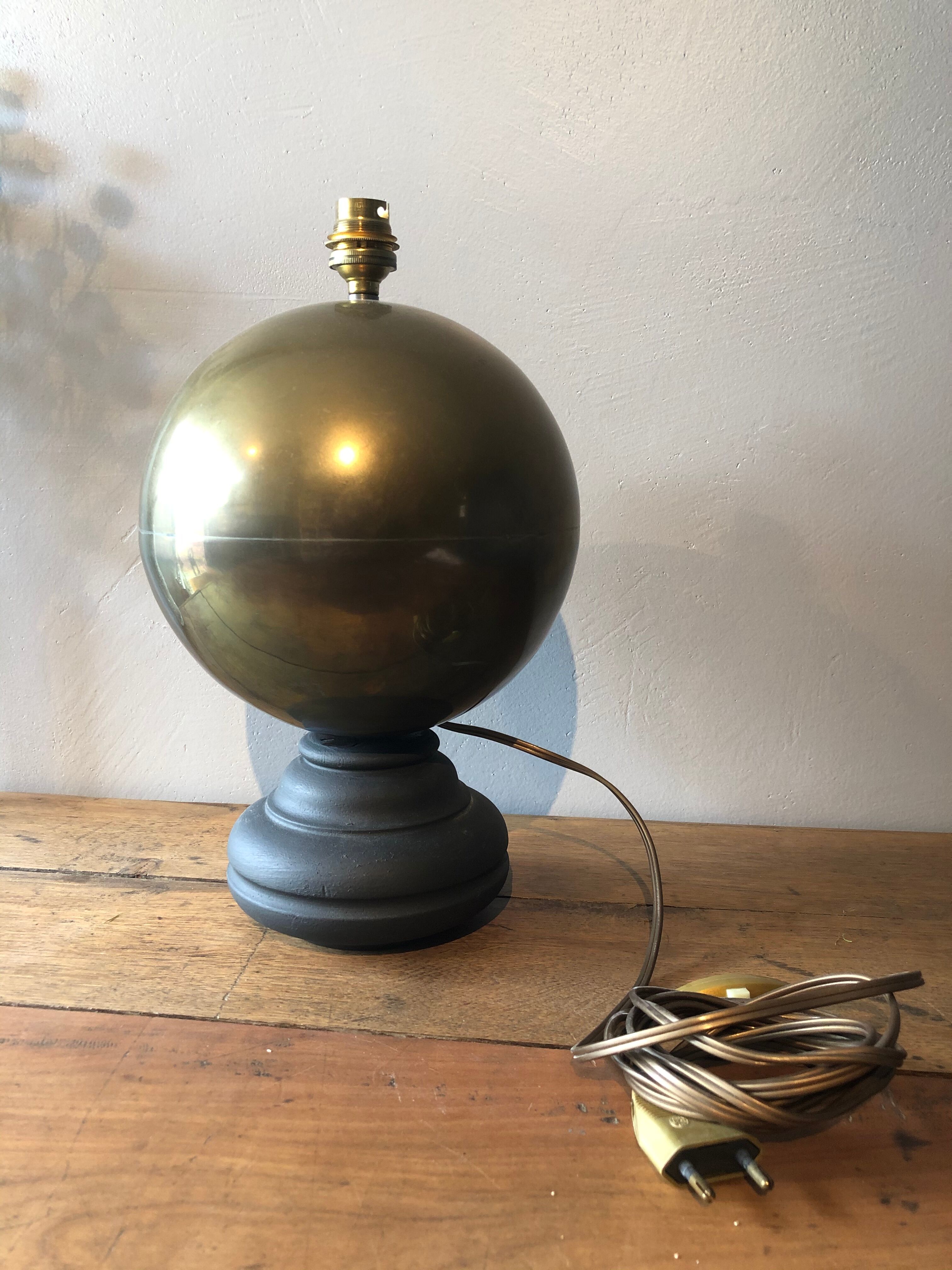 Brass and wood lamp foot