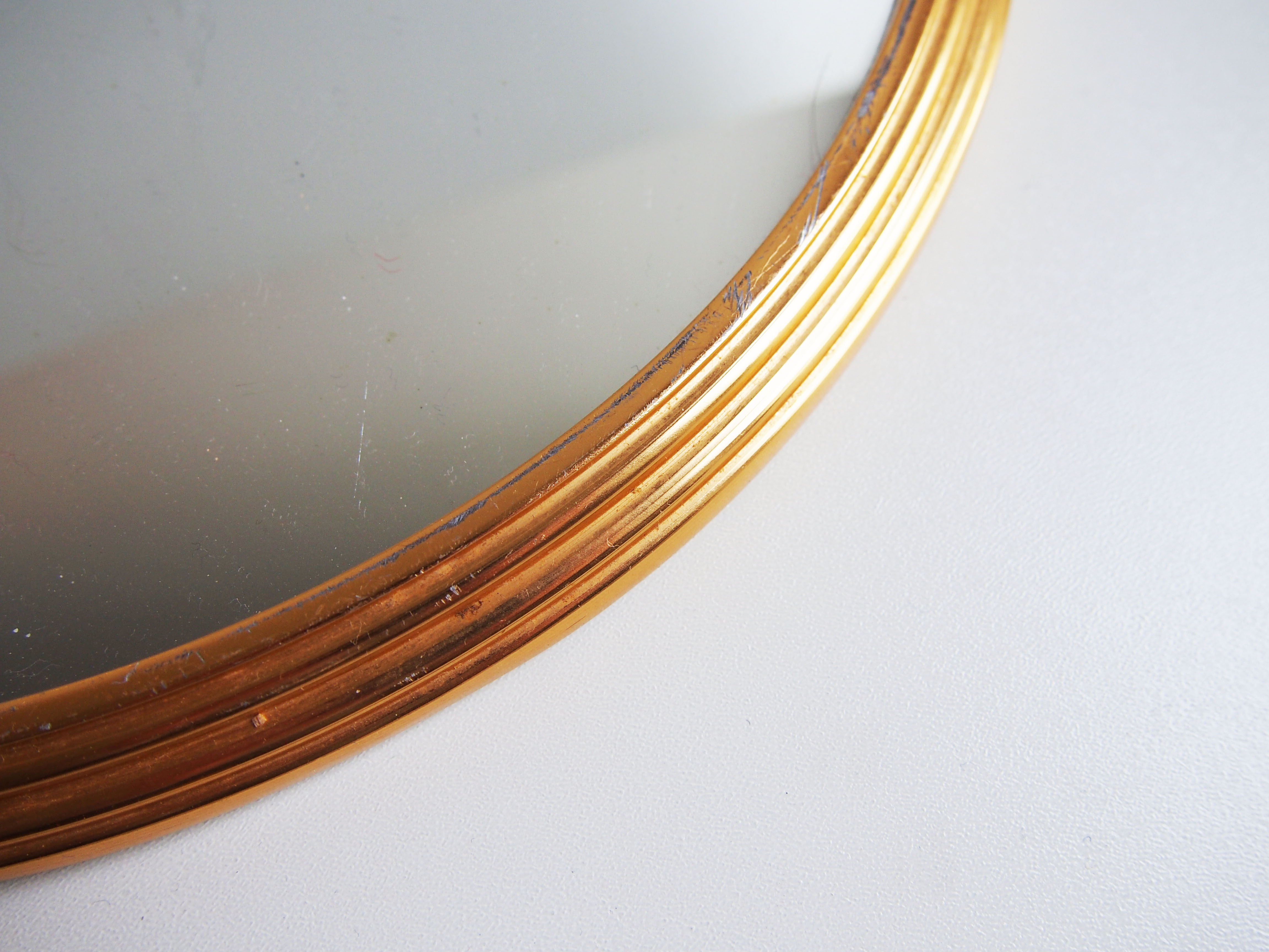 Golden round mirror tray