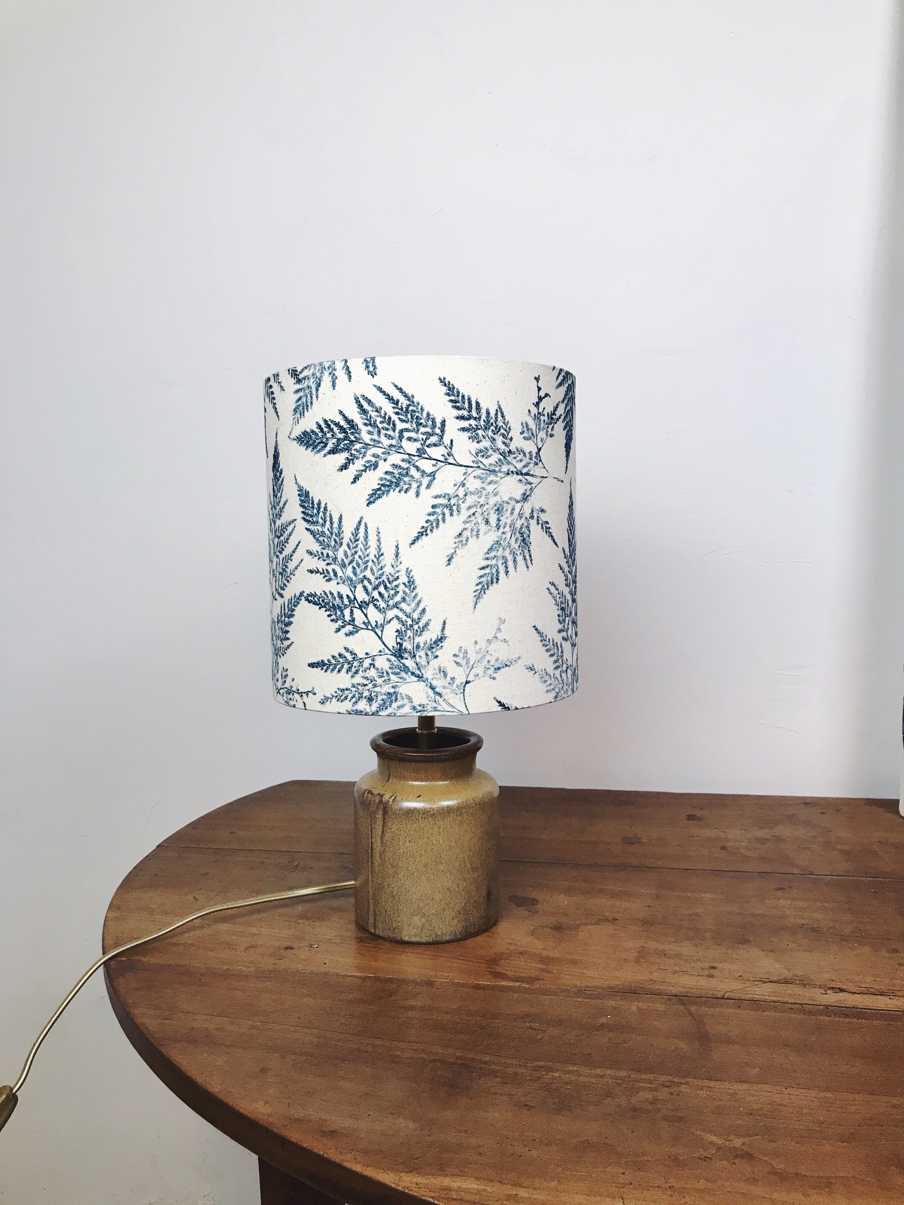 Table lamp - Mustard pot foot - sandstone