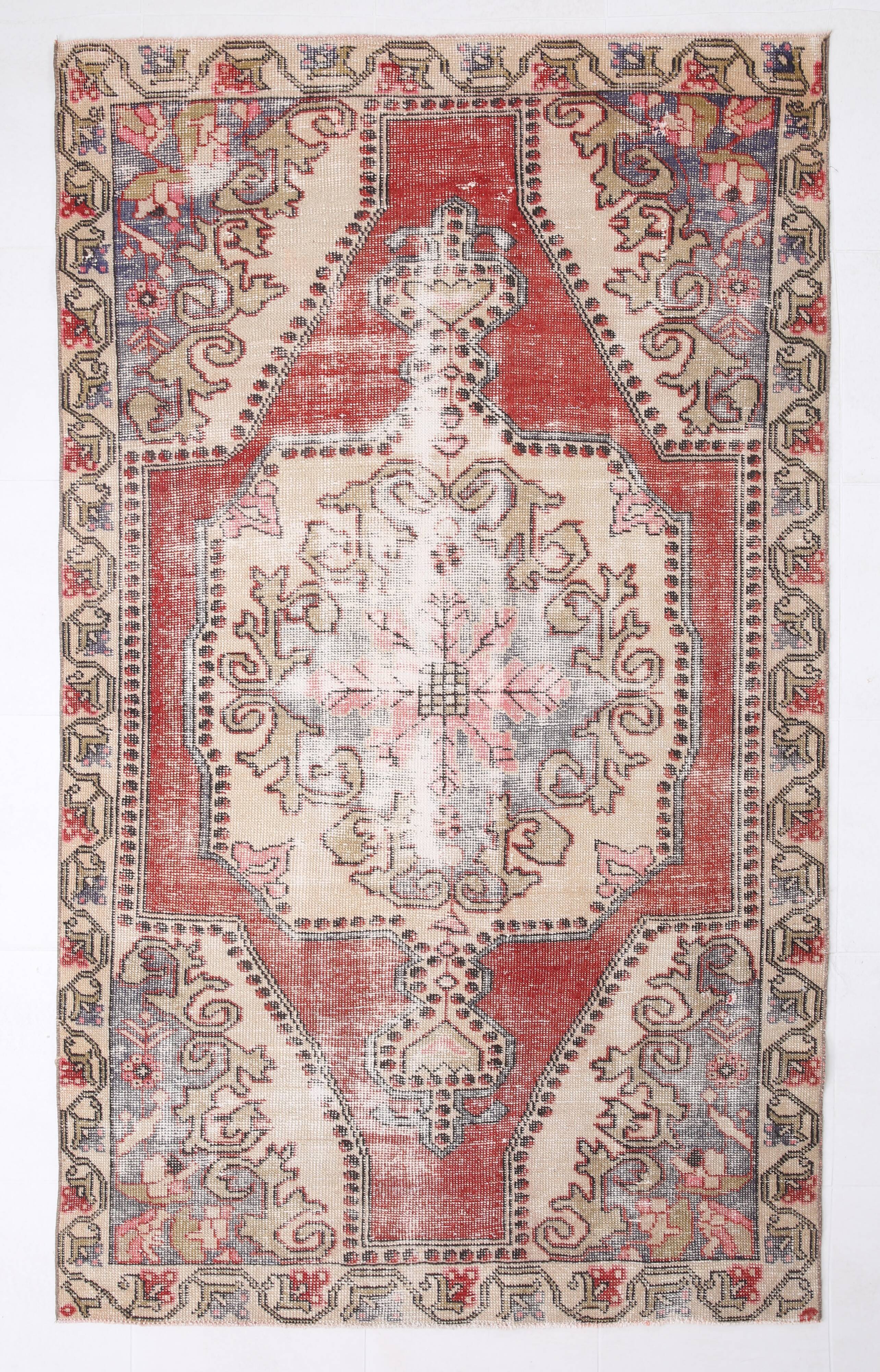 4x7 madallion faded oushak rug, 220x132cm