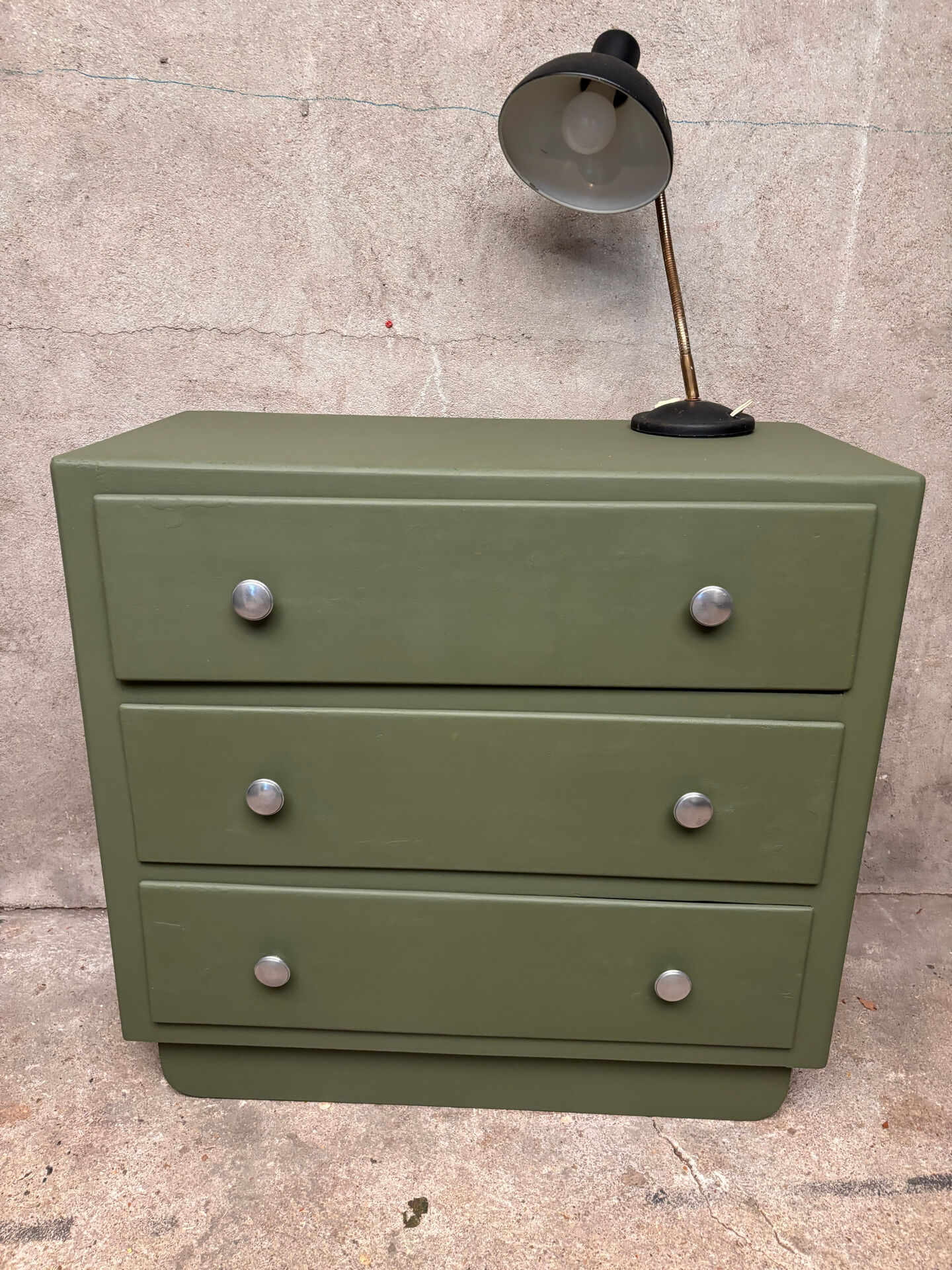 Commode parisienne kaki