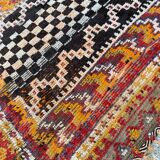 Tapis ancien tribal marocain fait main 124x142 cm