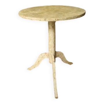 Side table, patinated pedestal table with natural pigments