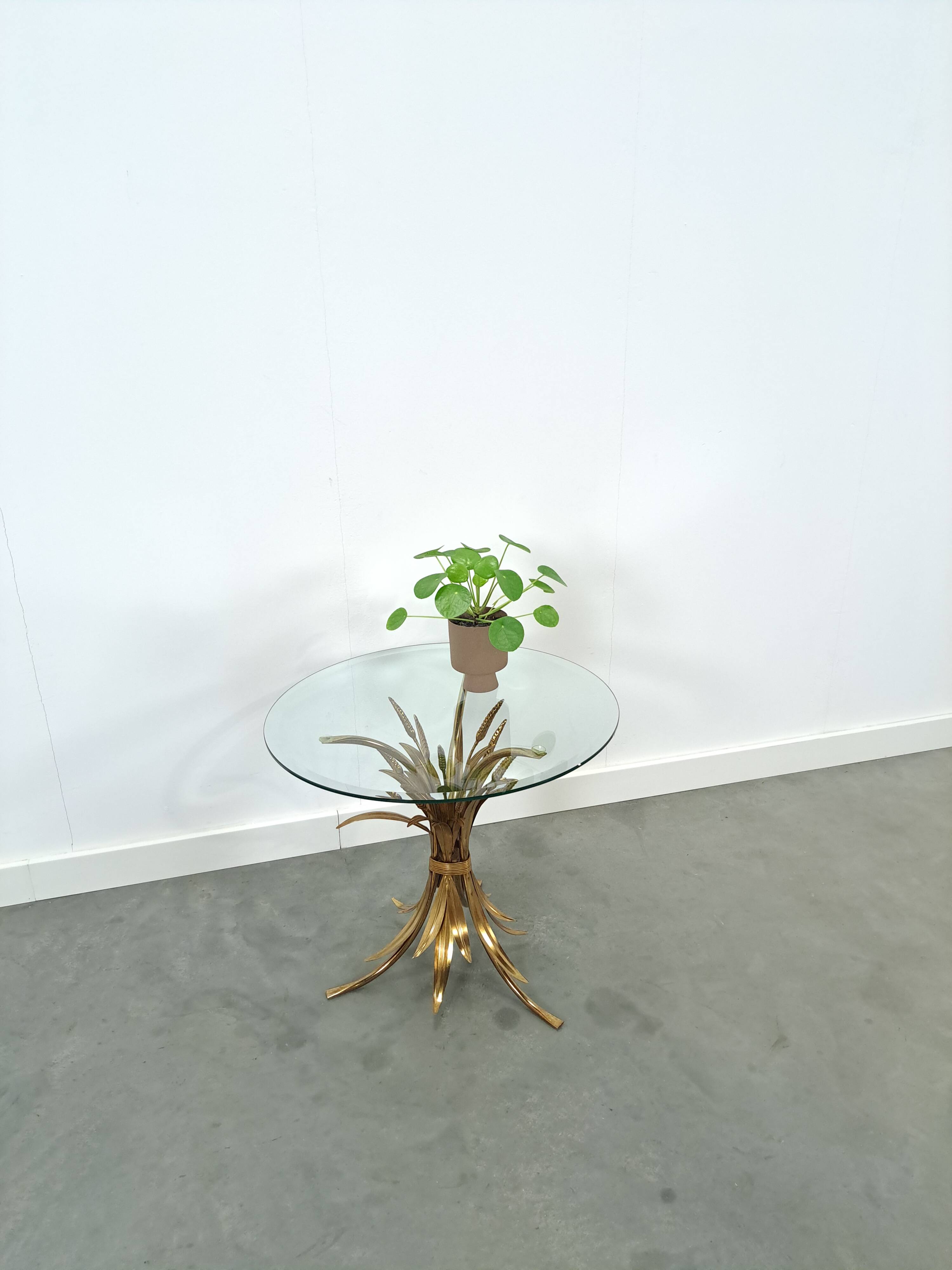 Table à maïs ronde coréenne Hans Kögl avec lame de glaçage