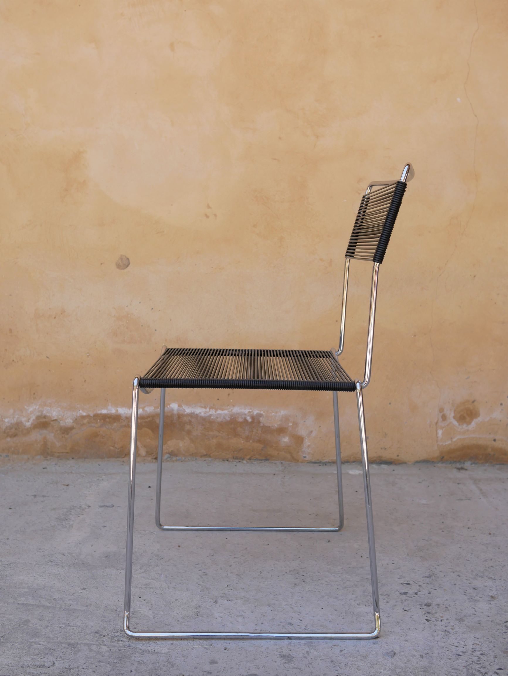 Black vintage scoubidou chair