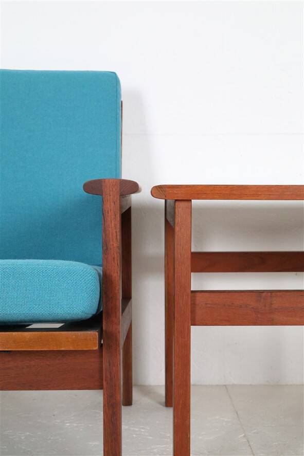Ensemble de 2 fauteuils en teck "Capella" restaurés d'Illum Wikkelsø / Niels Eilersen.