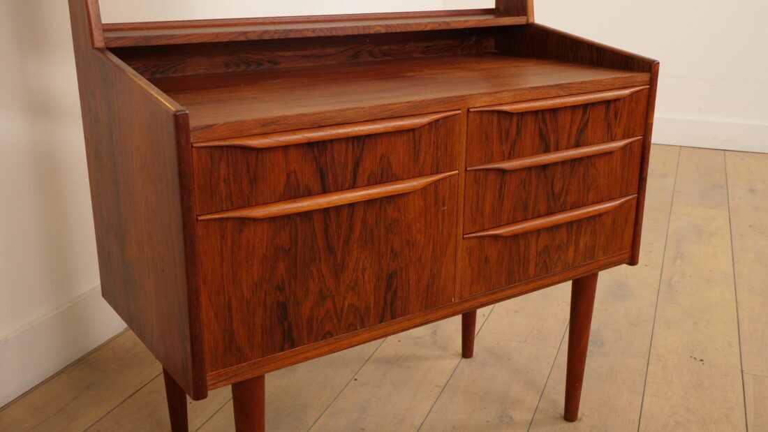Vintage dressing table | Danish design | Teak
