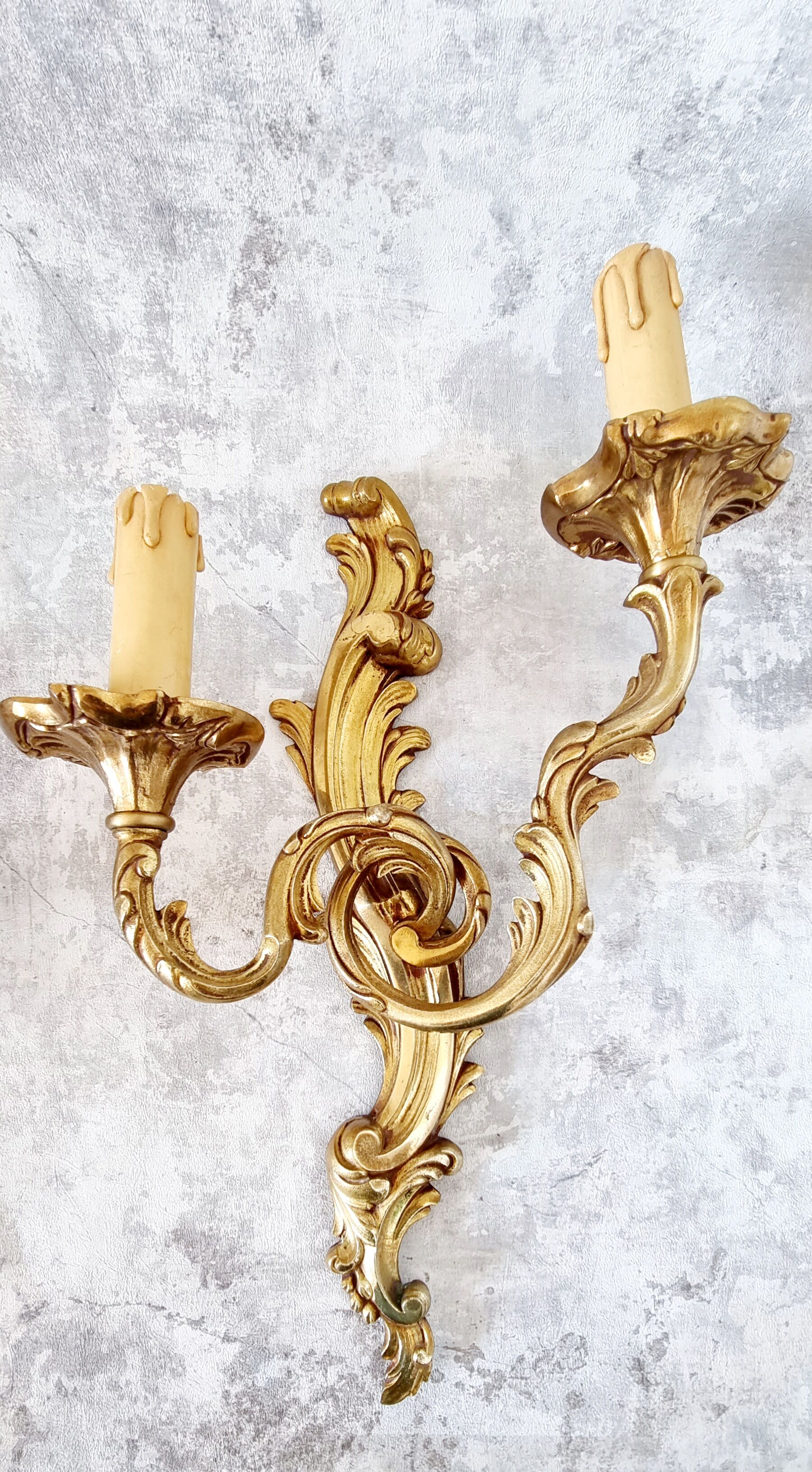 Pair of wall sconces in real bronze Louis XVI style