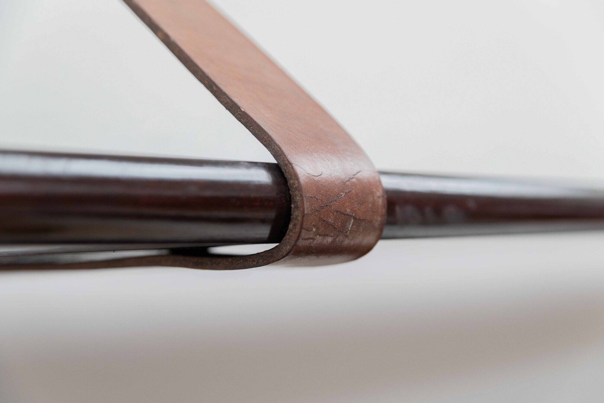 'Correas' wall shelves by Miquel Milà